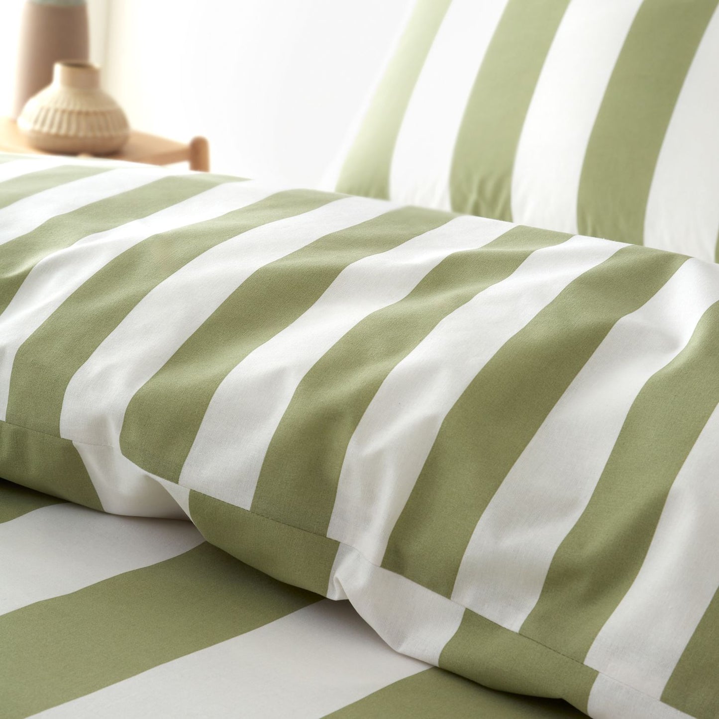 Catherine Lansfield Cove Stripe Green Reversible Duvet Set