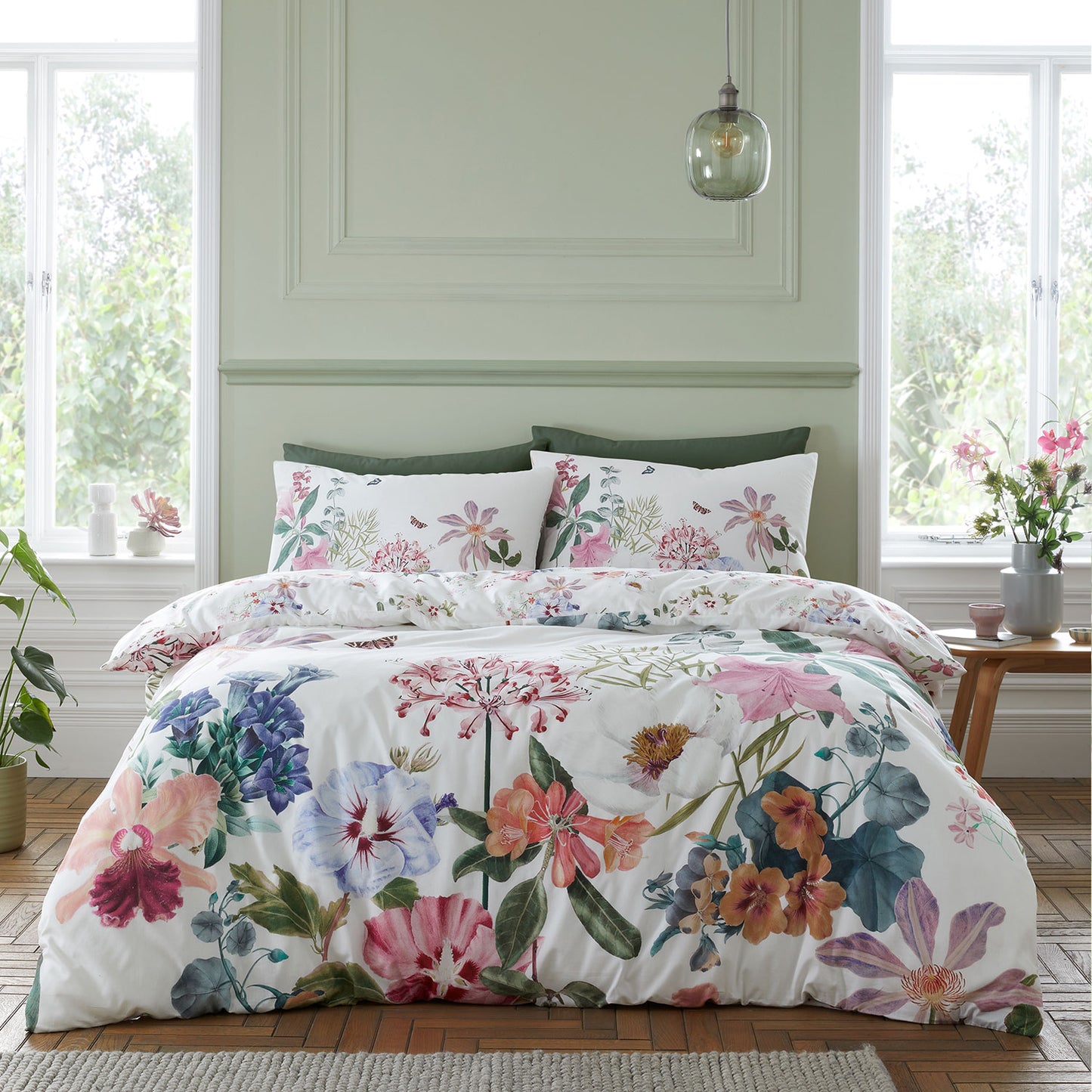 RHS Exotic Garden White 200TC Cotton Duvet Set