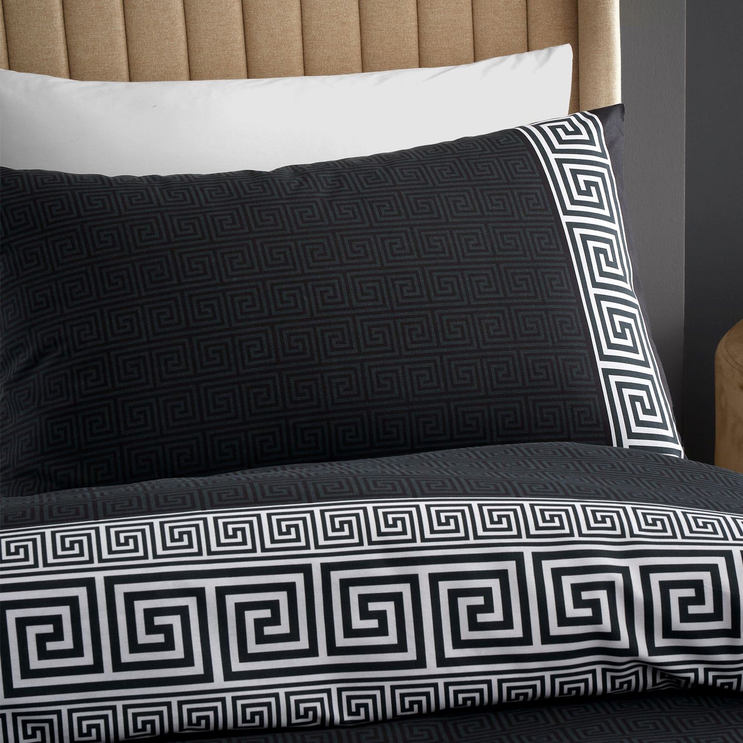 Catherine Lansfield Artemis Black Greek Key Duvet Set