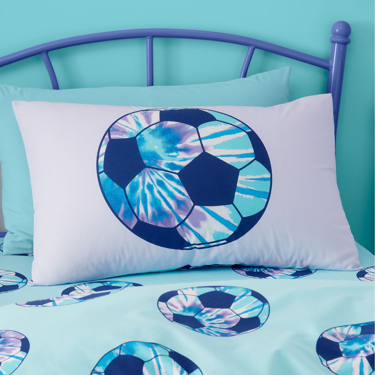 Catherine Lansfield Tie Dye Lilac Football Reversible Duvet Set