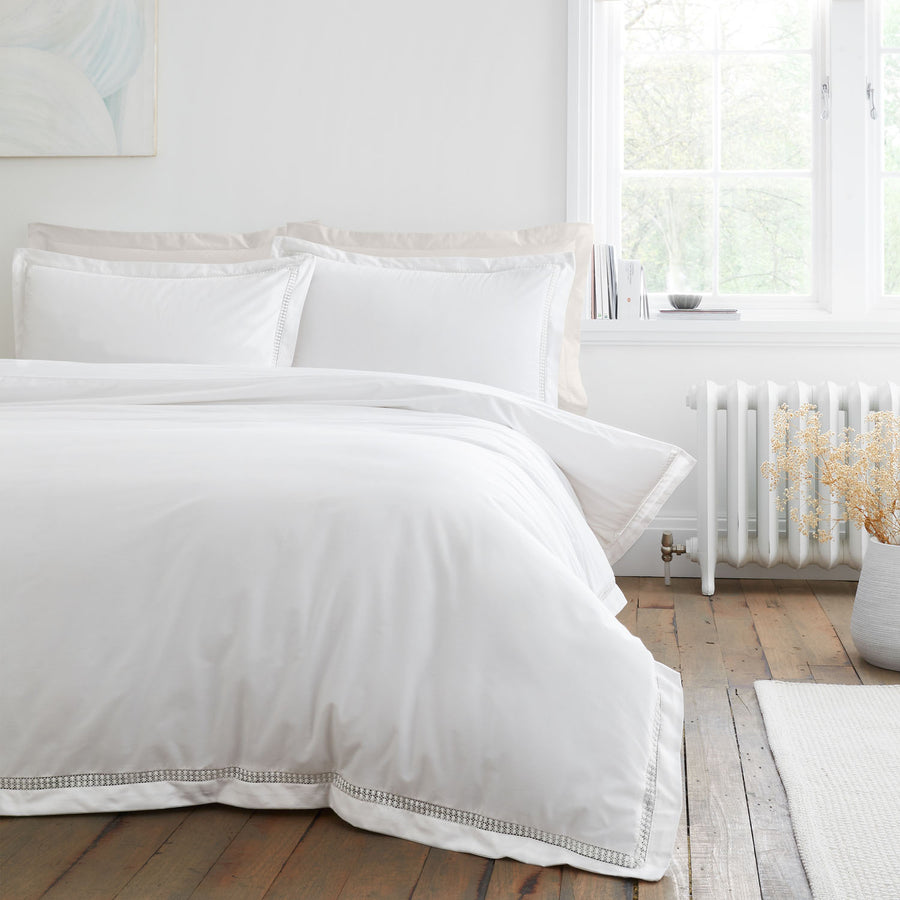 Bianca Oxford Lace Trim White 200TC Cotton Duvet Set