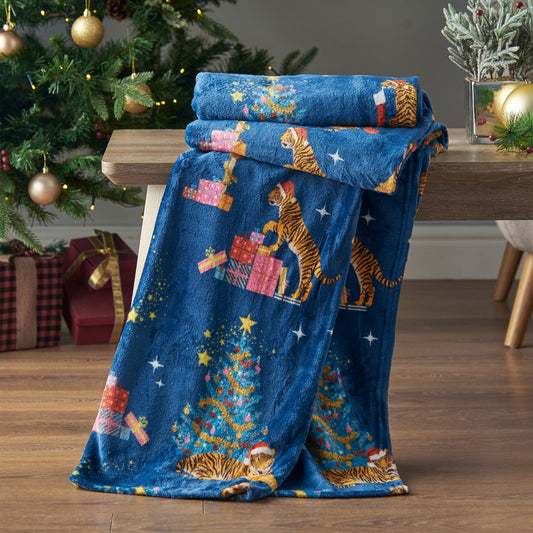 Catherine Lansfield Christmas Tiger Cosy Fleece Throw
