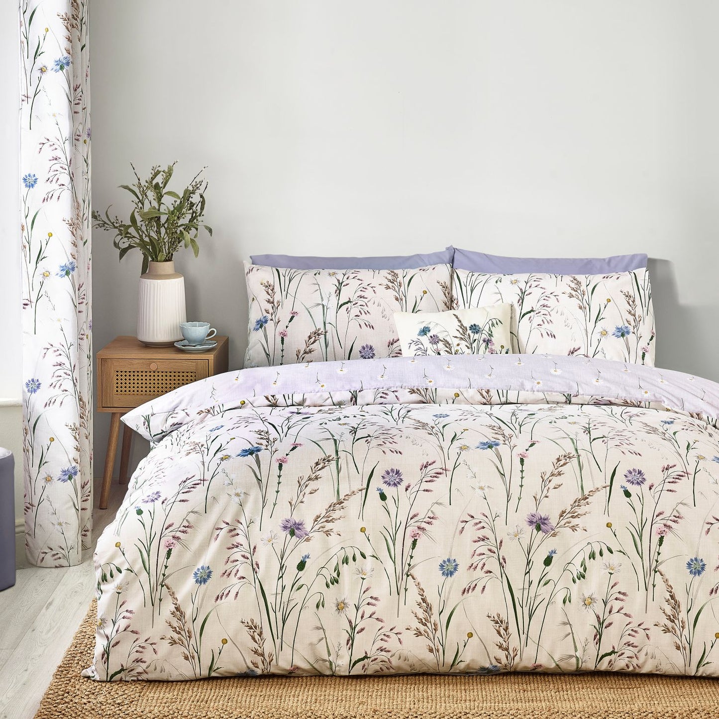 Catherine Lansfield Grasmere Lilac Floral Reversible Duvet Set