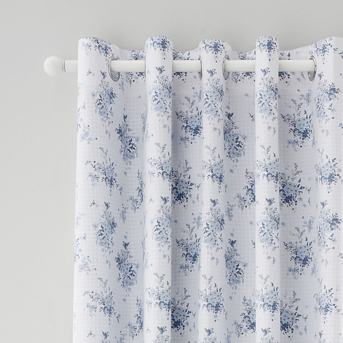 Catherine Lansfield Lucie Floral Frill Fully Reversible Eyelet Curtains