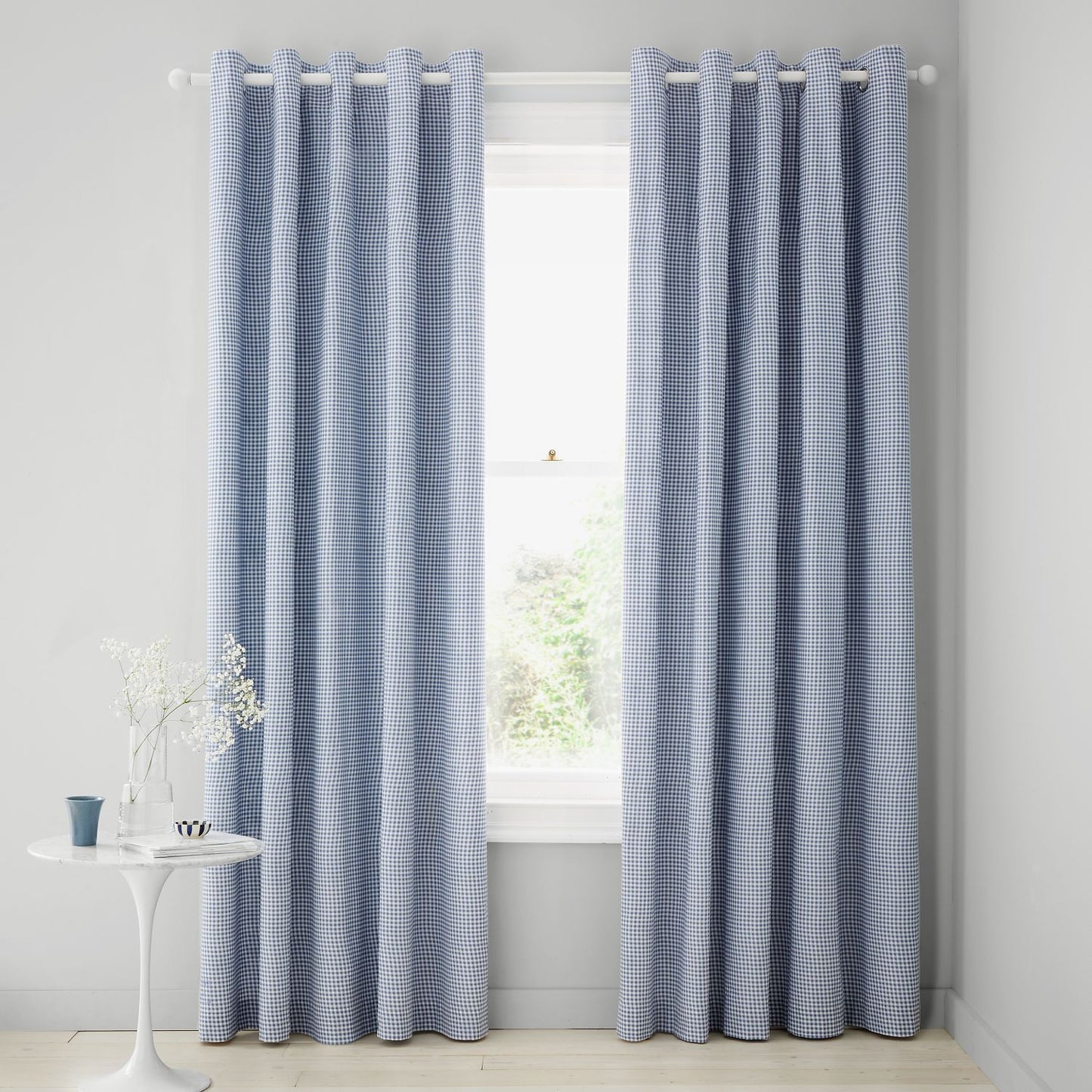 Catherine Lansfield Lucie Floral Frill Fully Reversible Eyelet Curtains