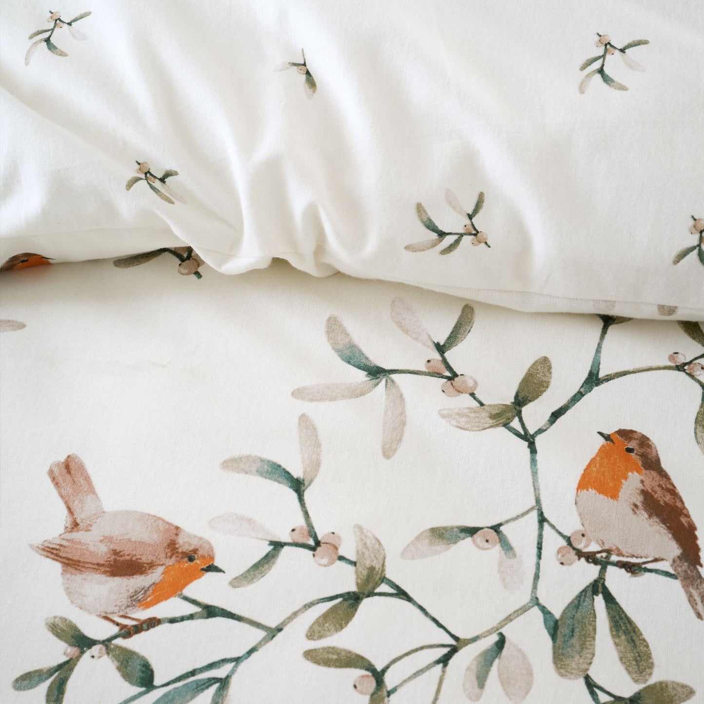 Catherine Lansfield Mistletoe Robins Brushed Cotton Duvet Set