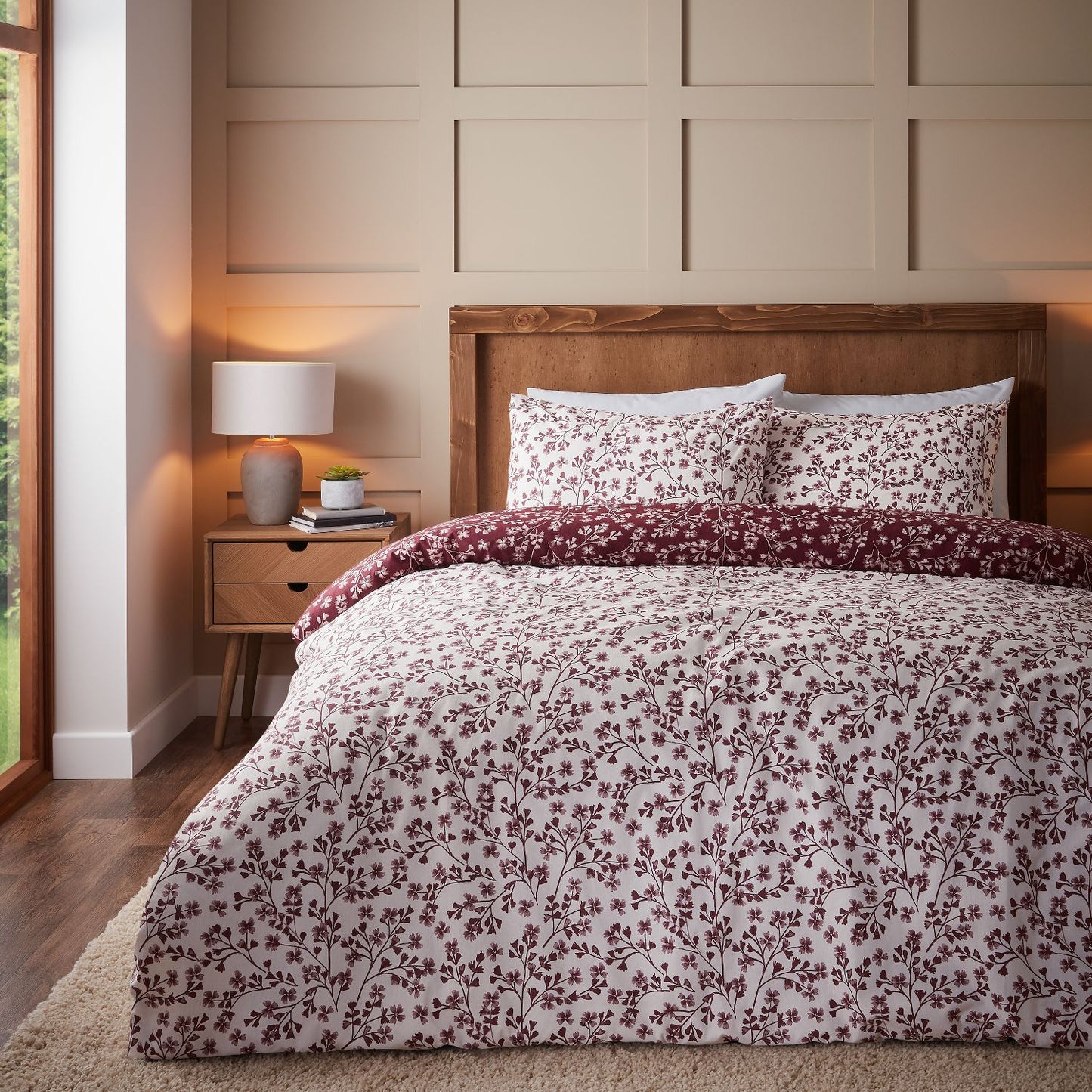Catherine Lansfield Grace Floral Leaf Red Brushed Cotton Duvet Set