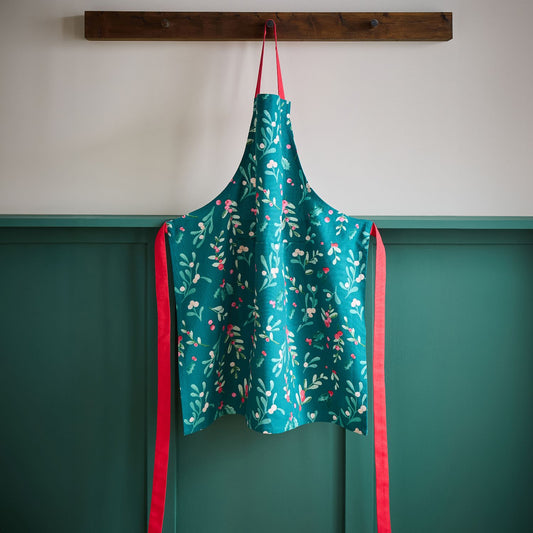 Catherine Lansfield Christmas Holly and Mistletoe Cotton Adult Apron