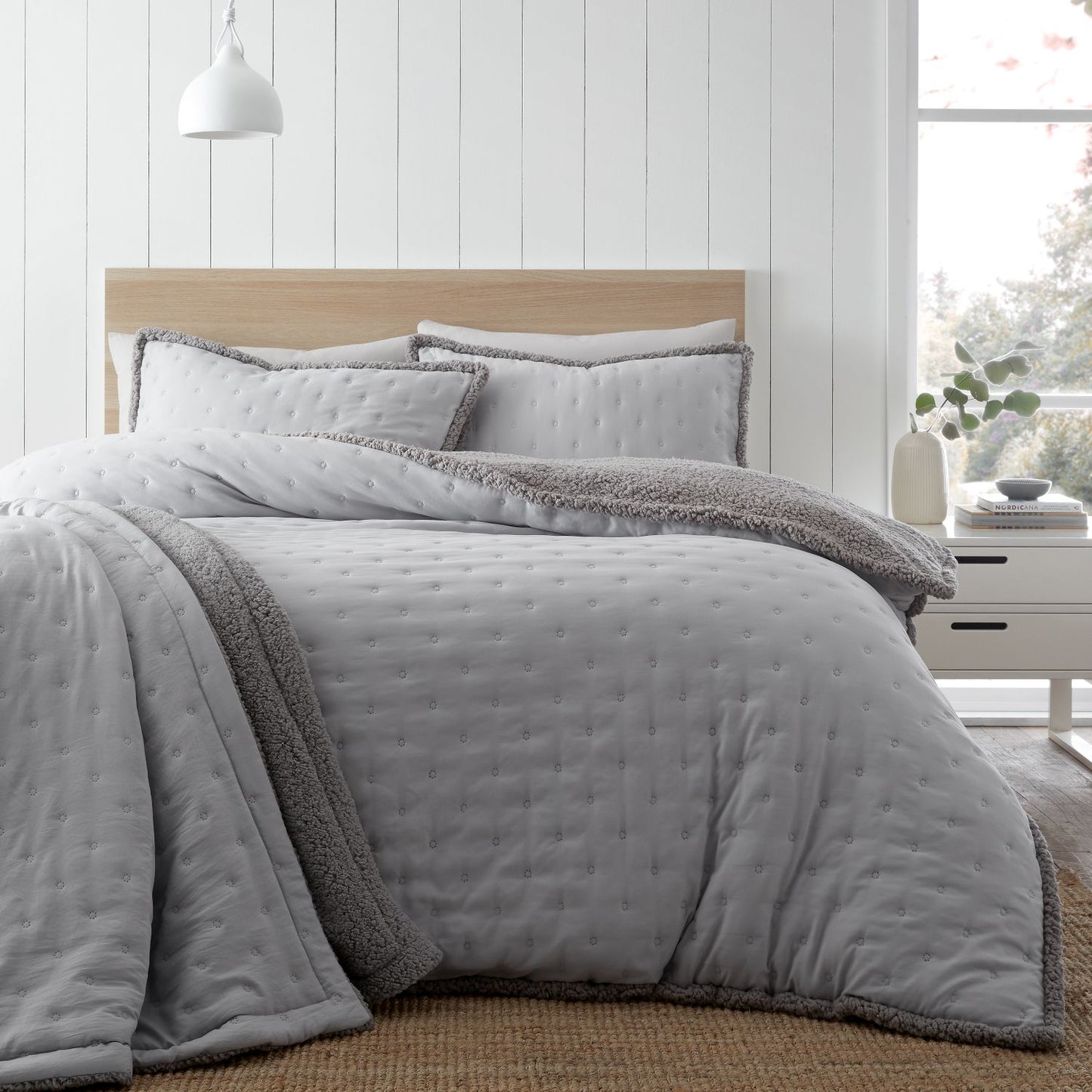 Catherine Lansfield Cosy Nori Soft Sherpa Fleece Silver Duvet Set