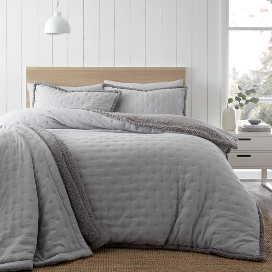 Catherine Lansfield Cosy Nori Soft Sherpa Fleece Silver Duvet Set