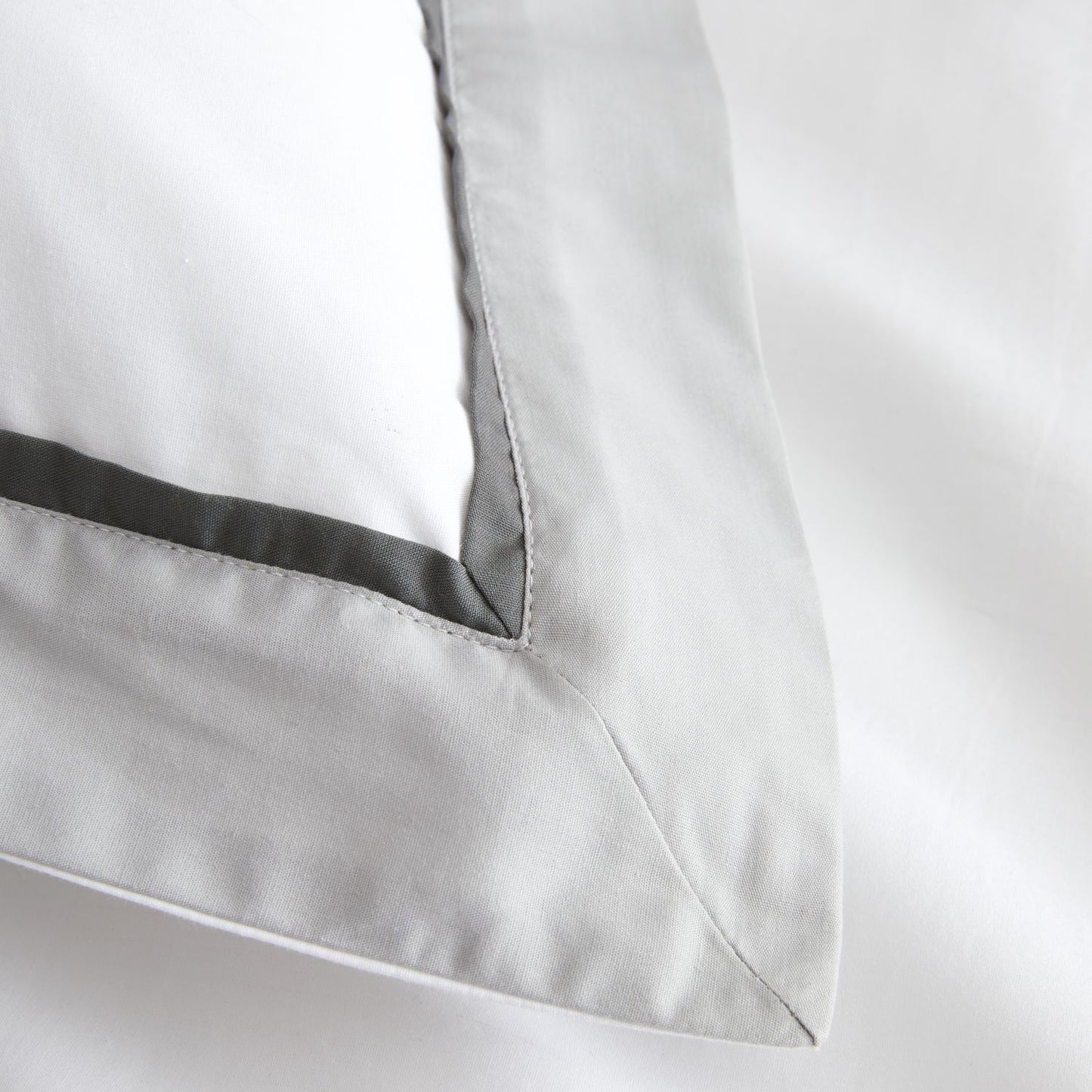 Bianca Mayfair White and Silver Grey 200TC Cotton Duvet Set