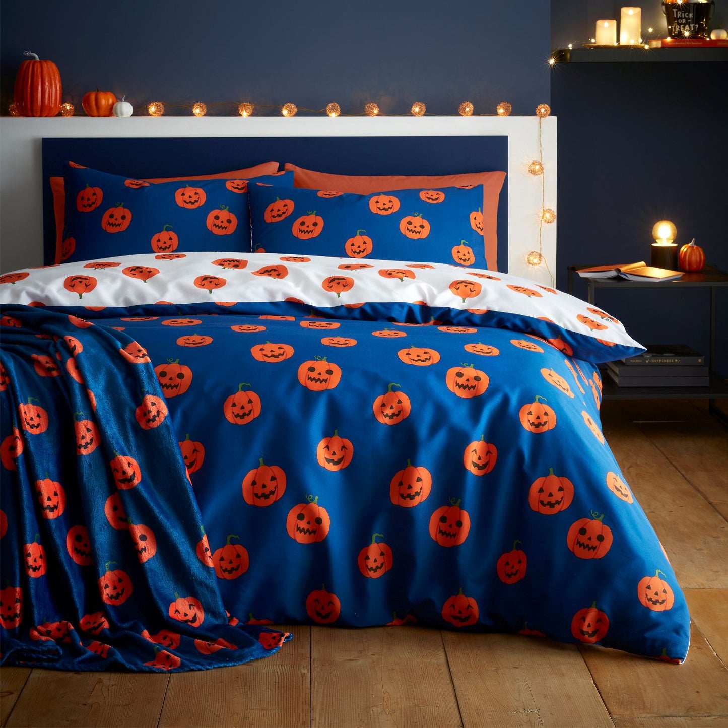 Catherine Lansfield Halloween Pumpkins Navy Reversible Duvet Set
