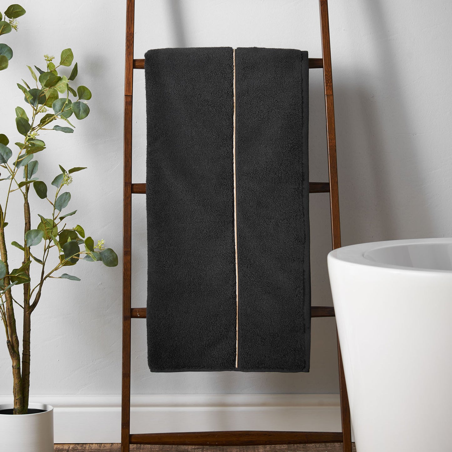 Bianca Zero Twist Satin Stitch Black Cotton Towels