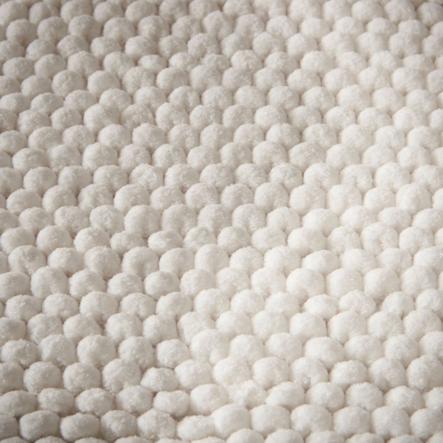 Bianca Aspen White Bobble Bath Runner
