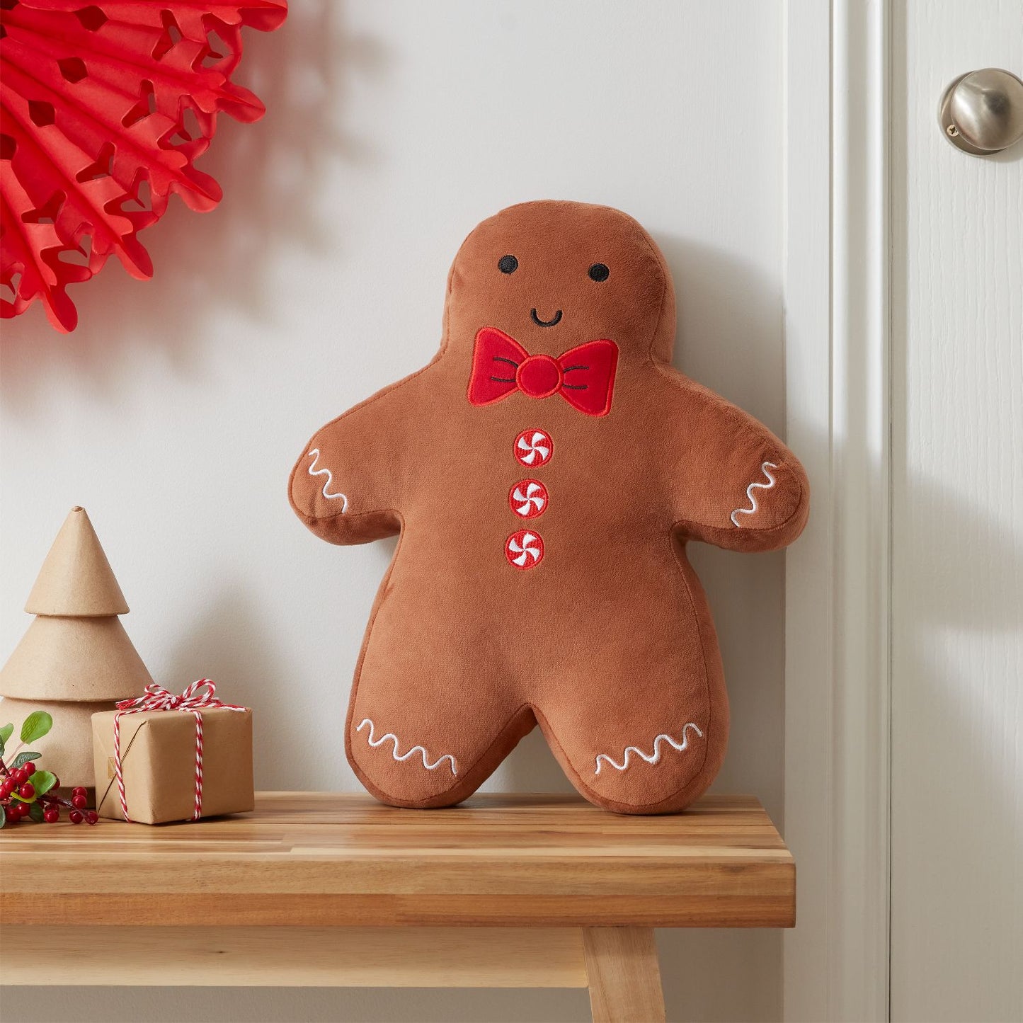 Catherine Lansfield Christmas Gingerbread 3D Shaped Cushion