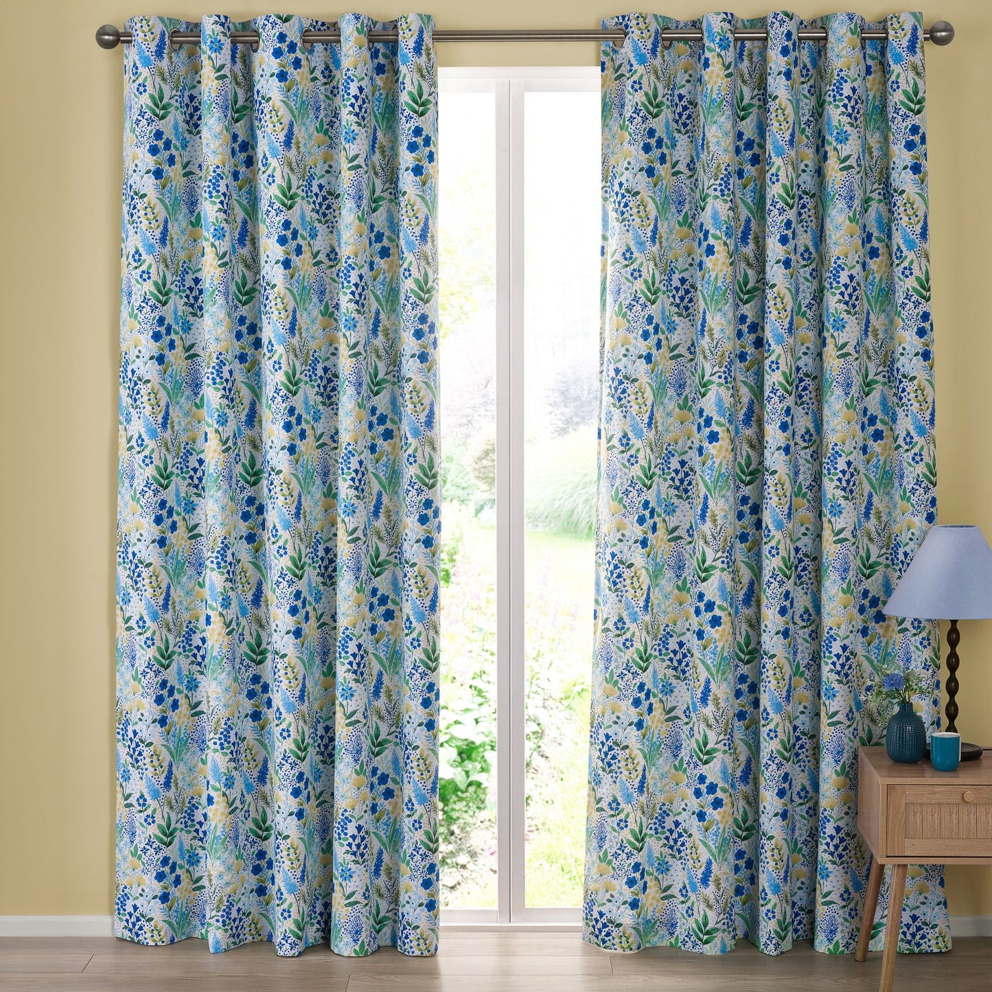 Catherine Lansfield Tilly Blue Floral Fully Reversible Eyelet Curtains