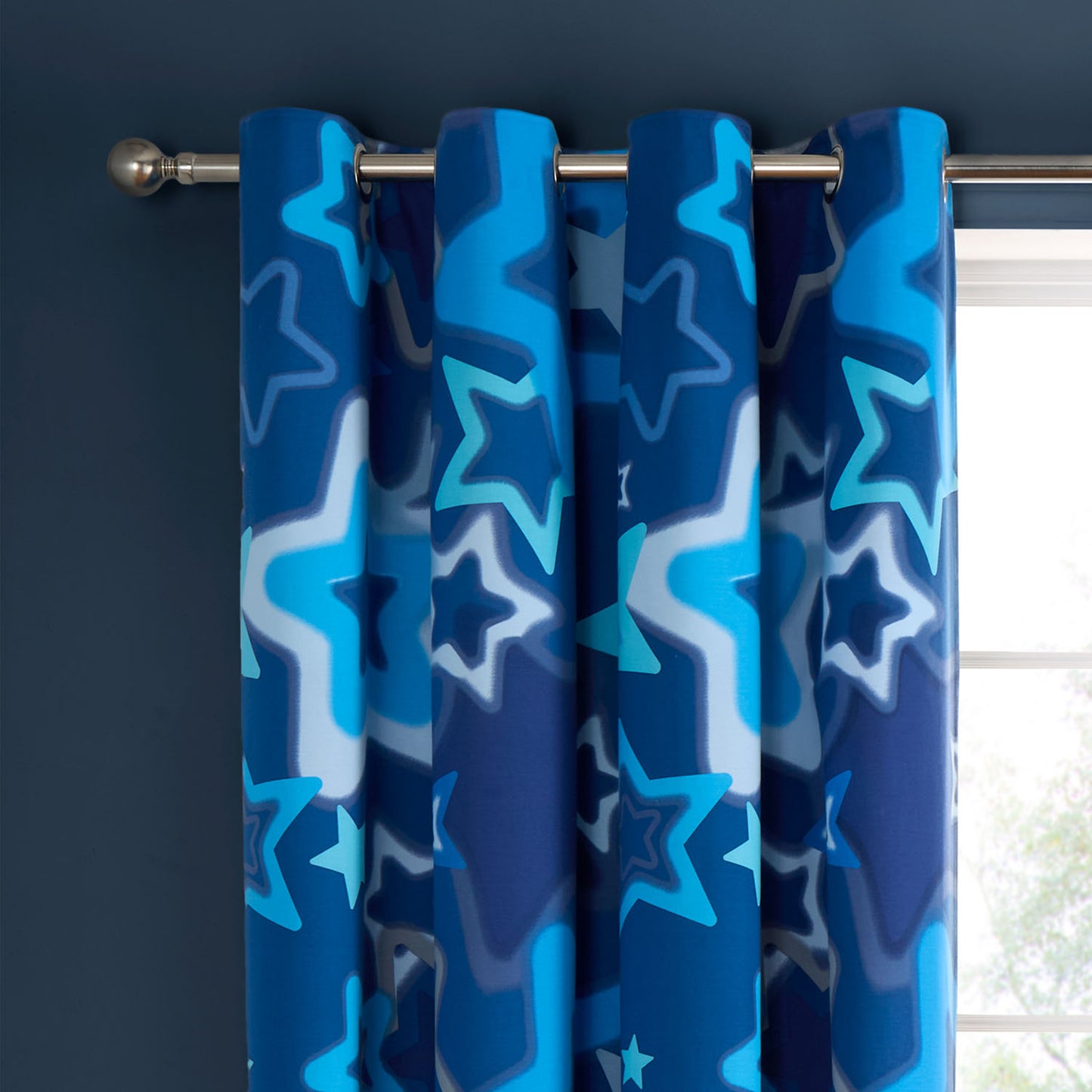 Catherine Lansfield Ombre Stars Blue Fully Reversible Eyelet Curtains