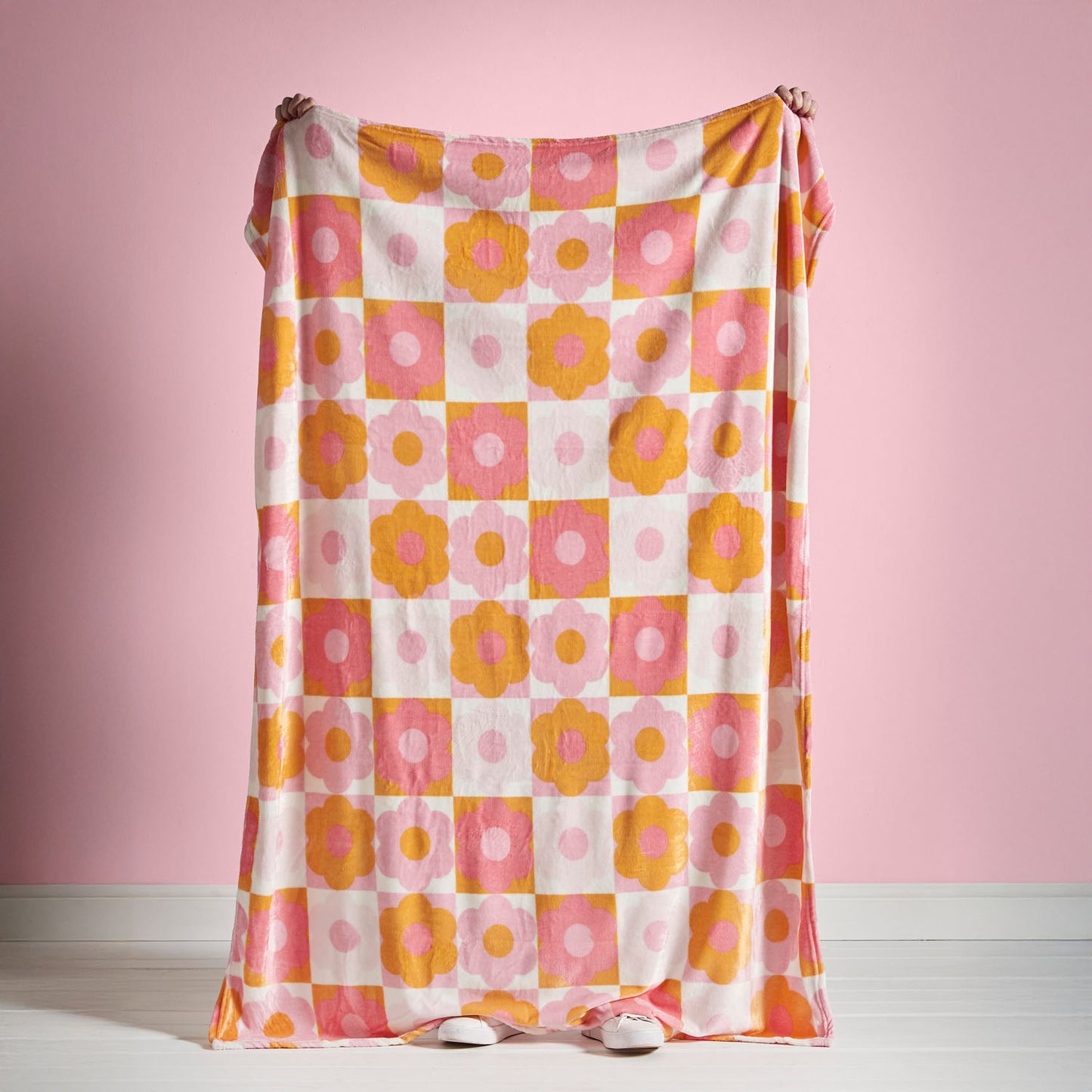Catherine Lansfield Pink Retro Daisy Cosy Fleece Blanket Throw