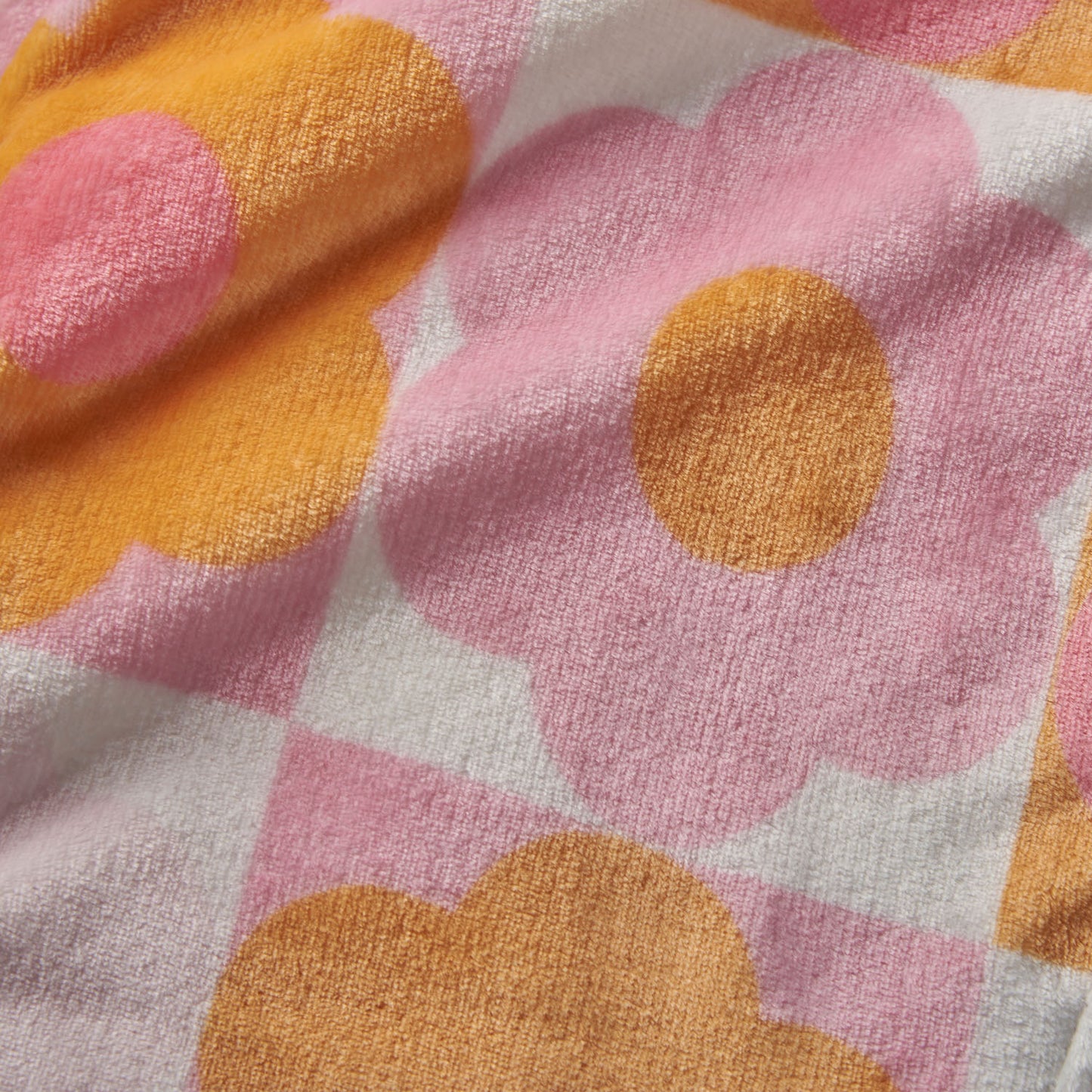Catherine Lansfield Pink Retro Daisy Cosy Fleece Blanket Throw
