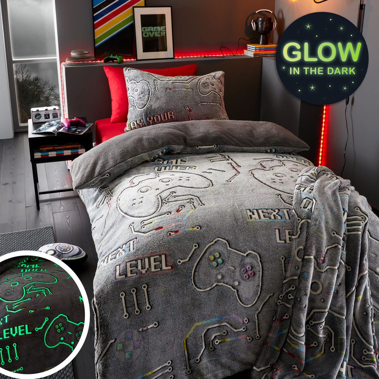 Catherine Lansfield Black Game Over Glow in the Dark Fleece Duvet Set