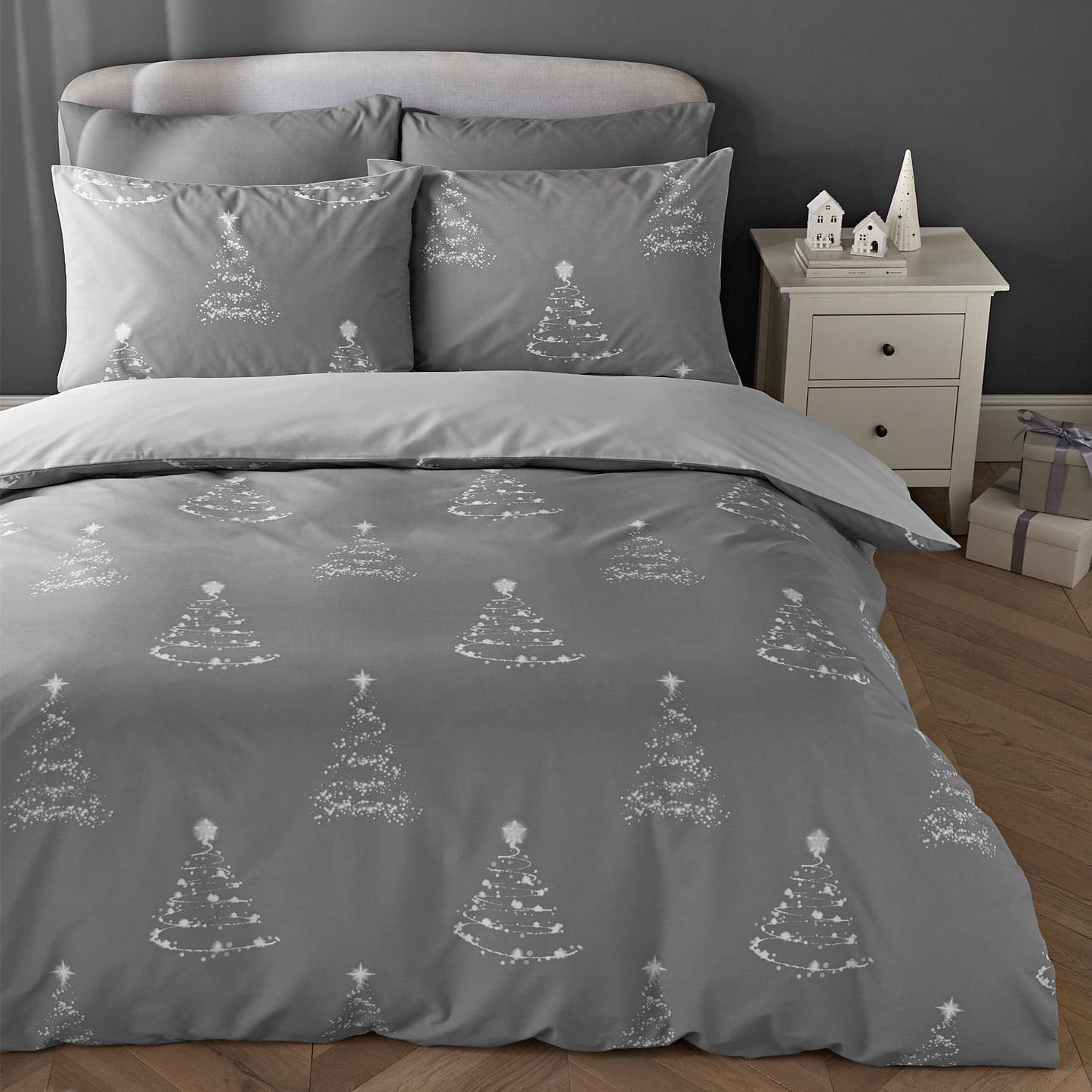 Catherine Lansfield A Lot Like Christmas Grey Reversible Duvet Set