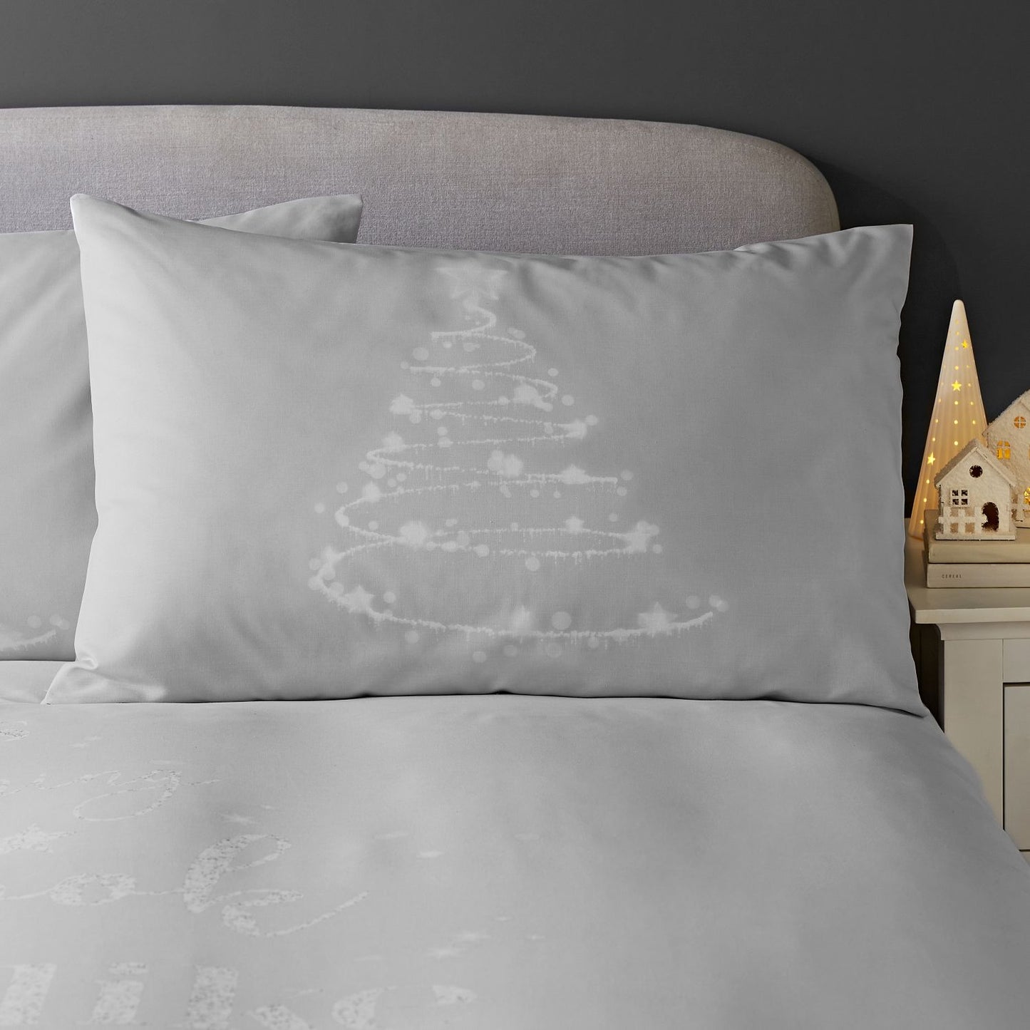 Catherine Lansfield A Lot Like Christmas Grey Reversible Duvet Set