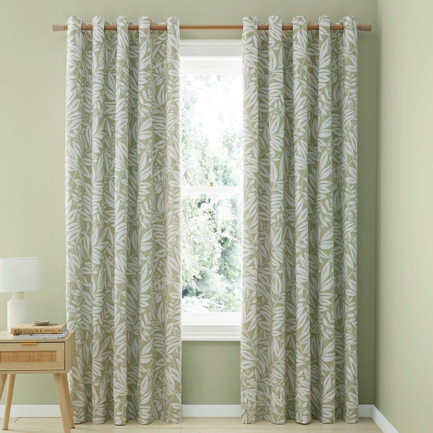 Catherine Lansfield Sorrel Leaf Green Fully Reversible Eyelet Curtains