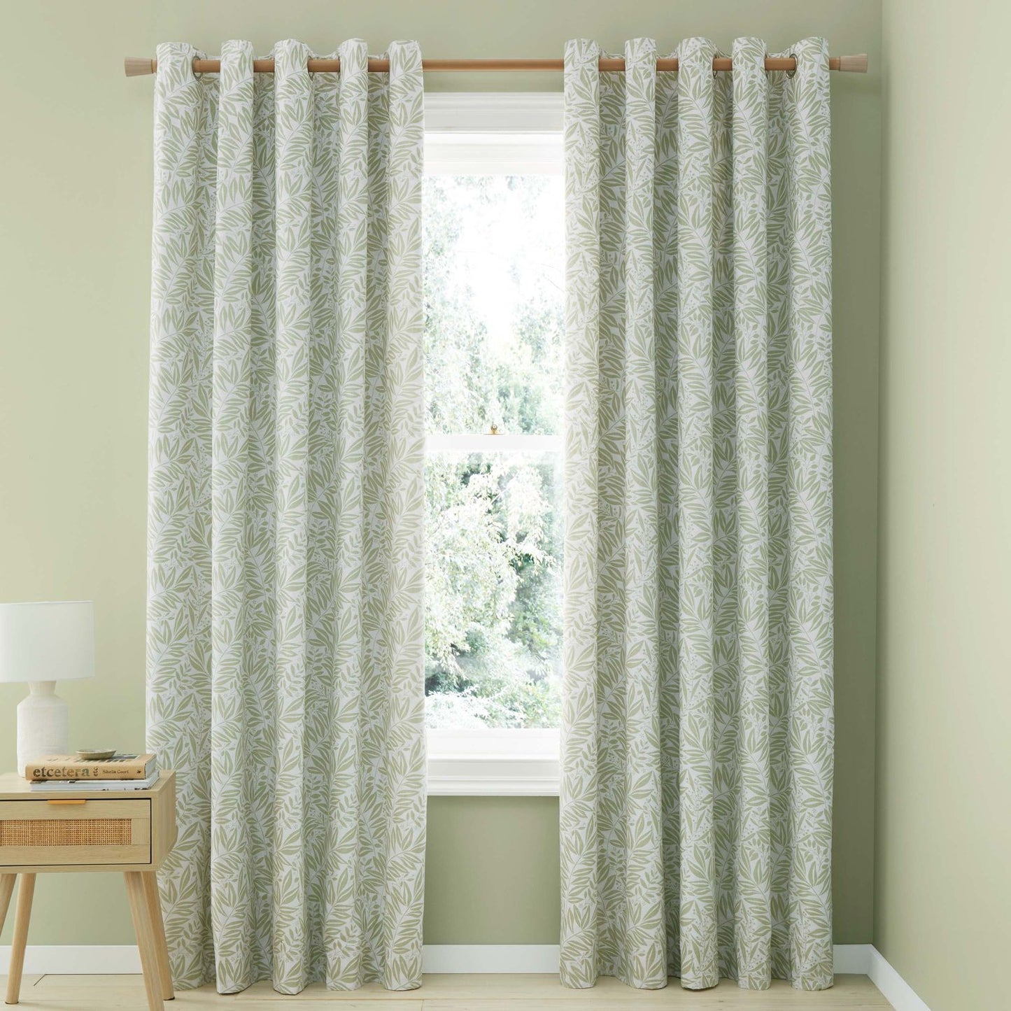 Catherine Lansfield Sorrel Leaf Green Fully Reversible Eyelet Curtains