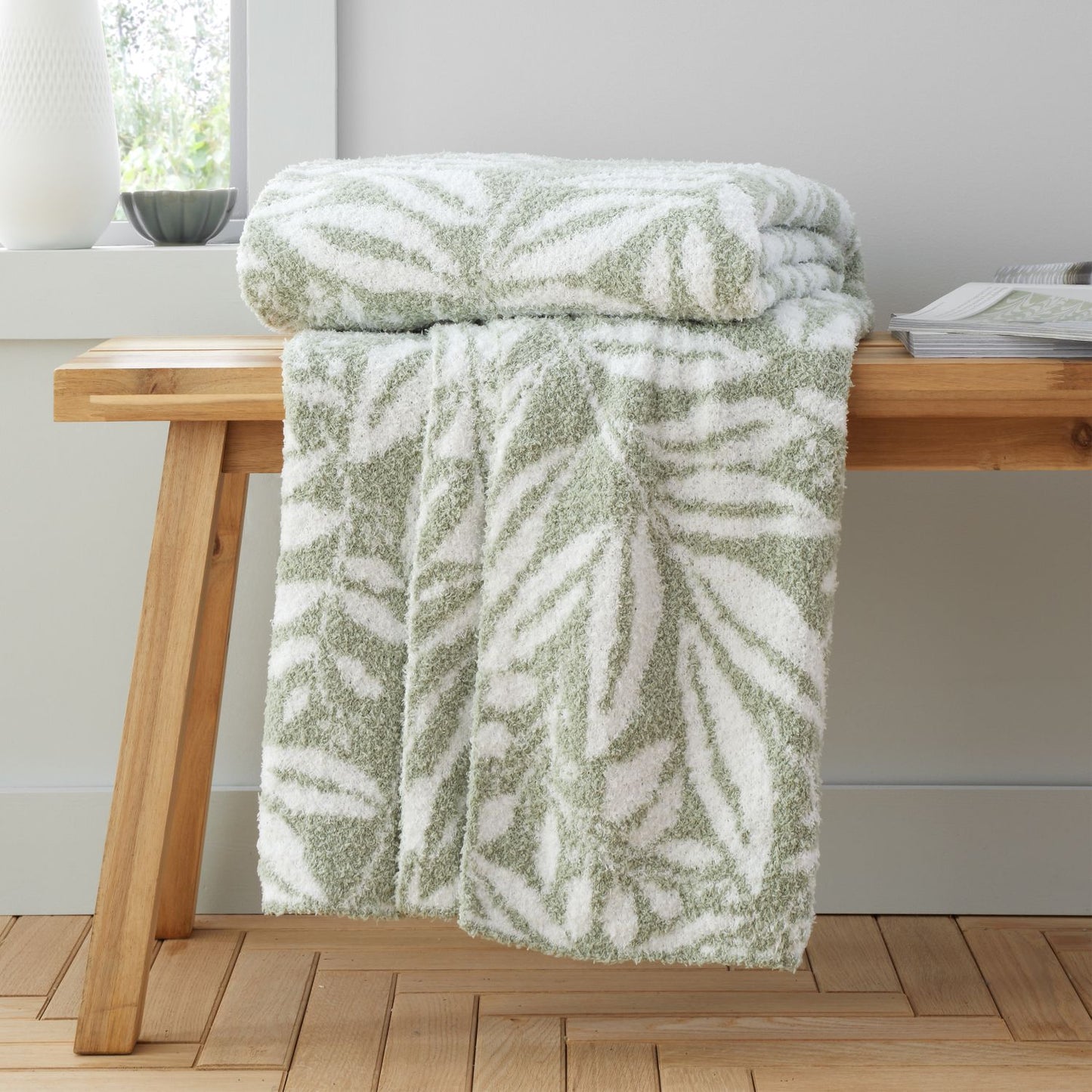 Catherine Lansfield So Soft Sorrel Leaves Green Blanket Throw