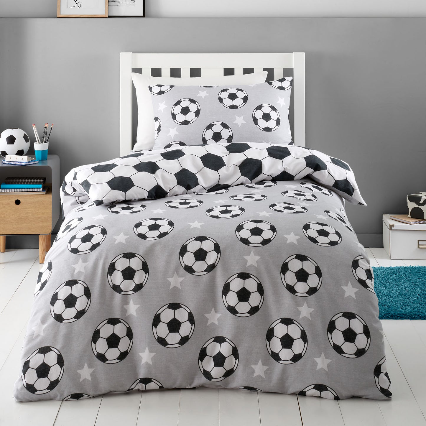 Catherine Lansfield Brushed Cotton Football Stars Reversible Duvet Set