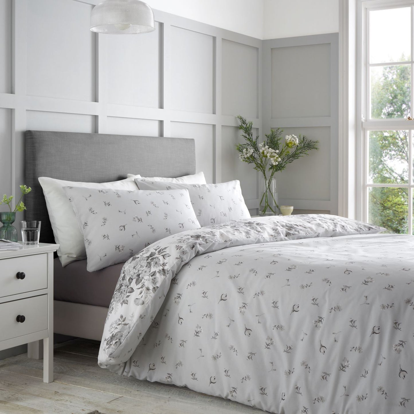 Catherine Lansfield Elinda Grey Floral Reversible Duvet Set