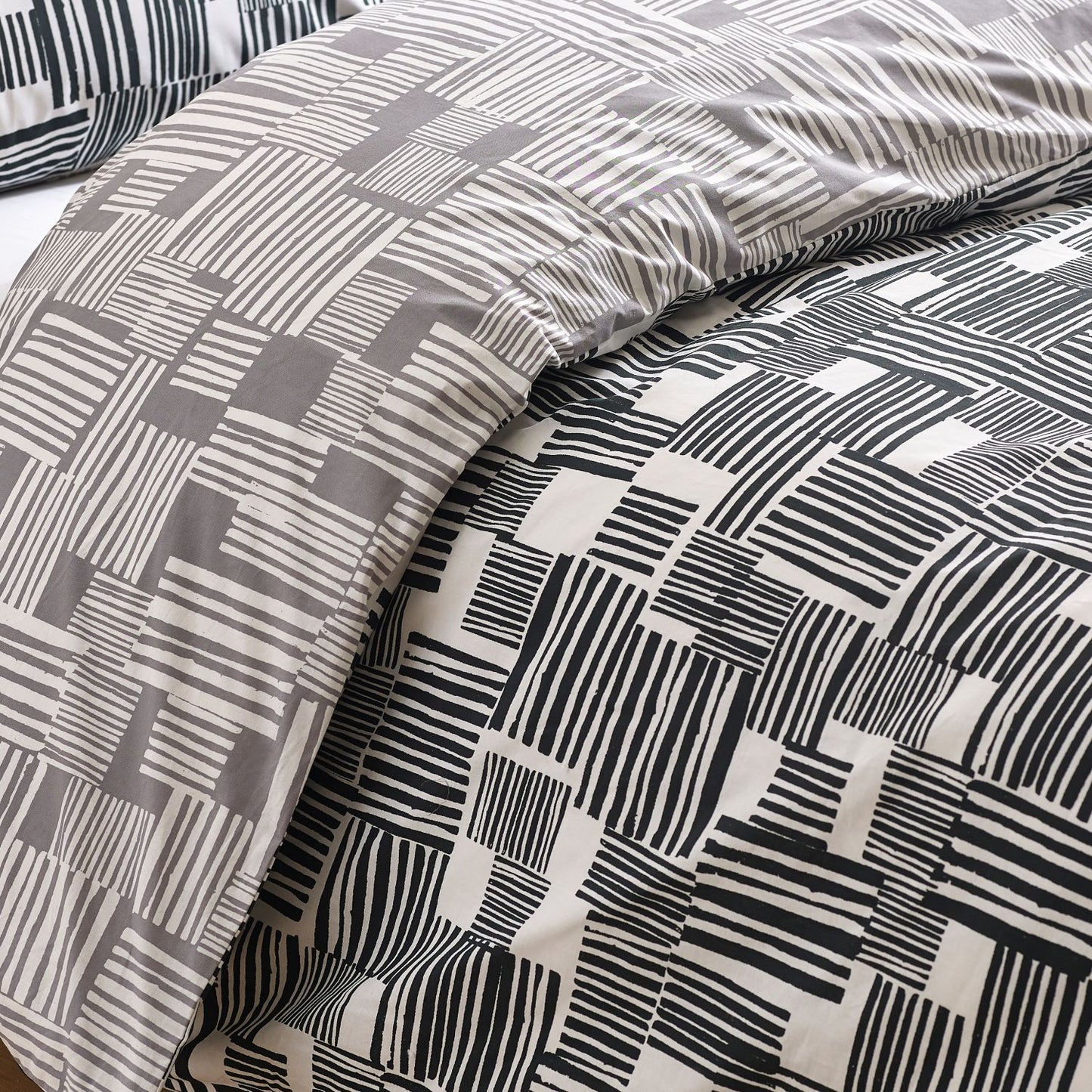 Catherine Lansfield Blocks Black Reversible Duvet Set