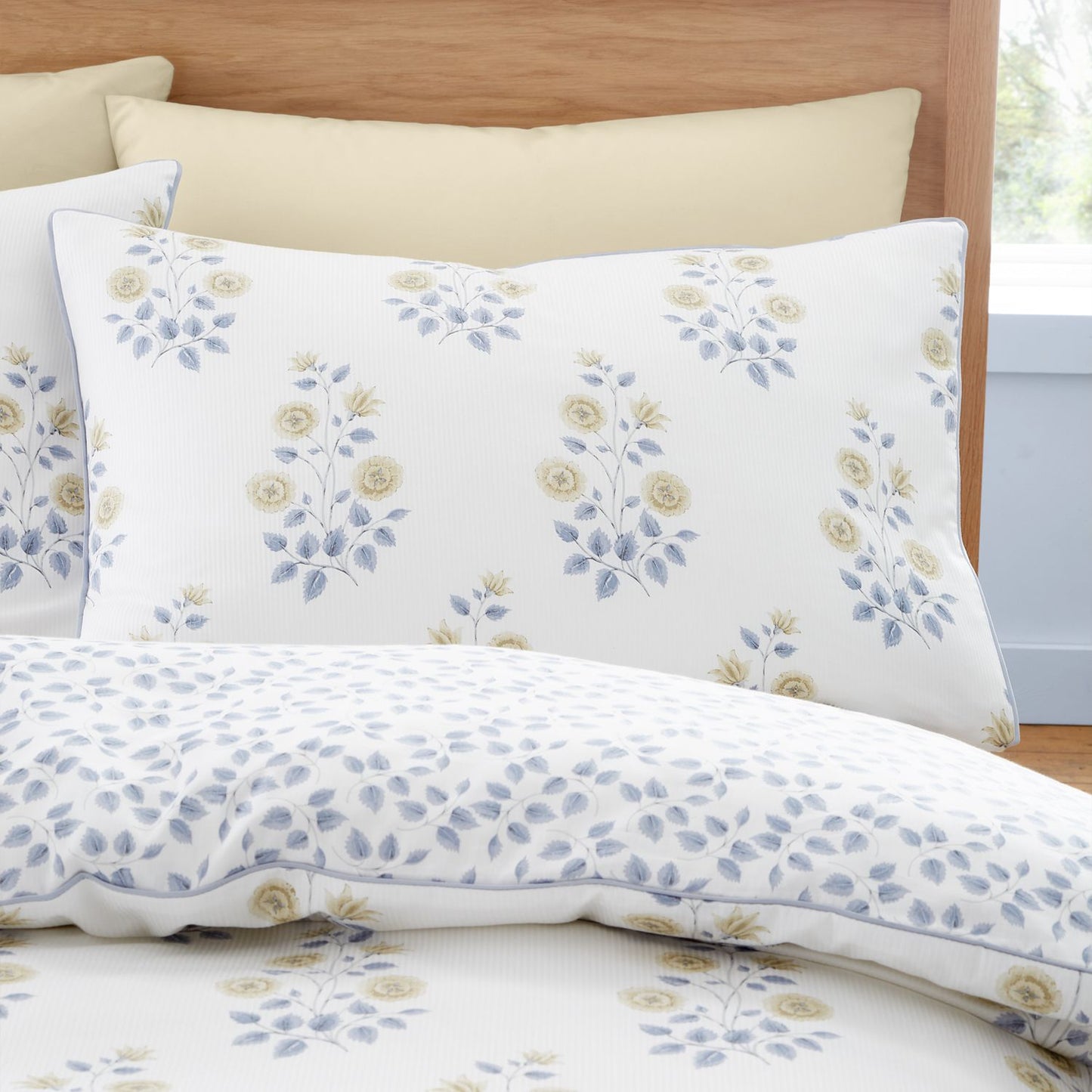 Bianca Eloise White Floral 230TC Cotton Satin Stripe Duvet Set