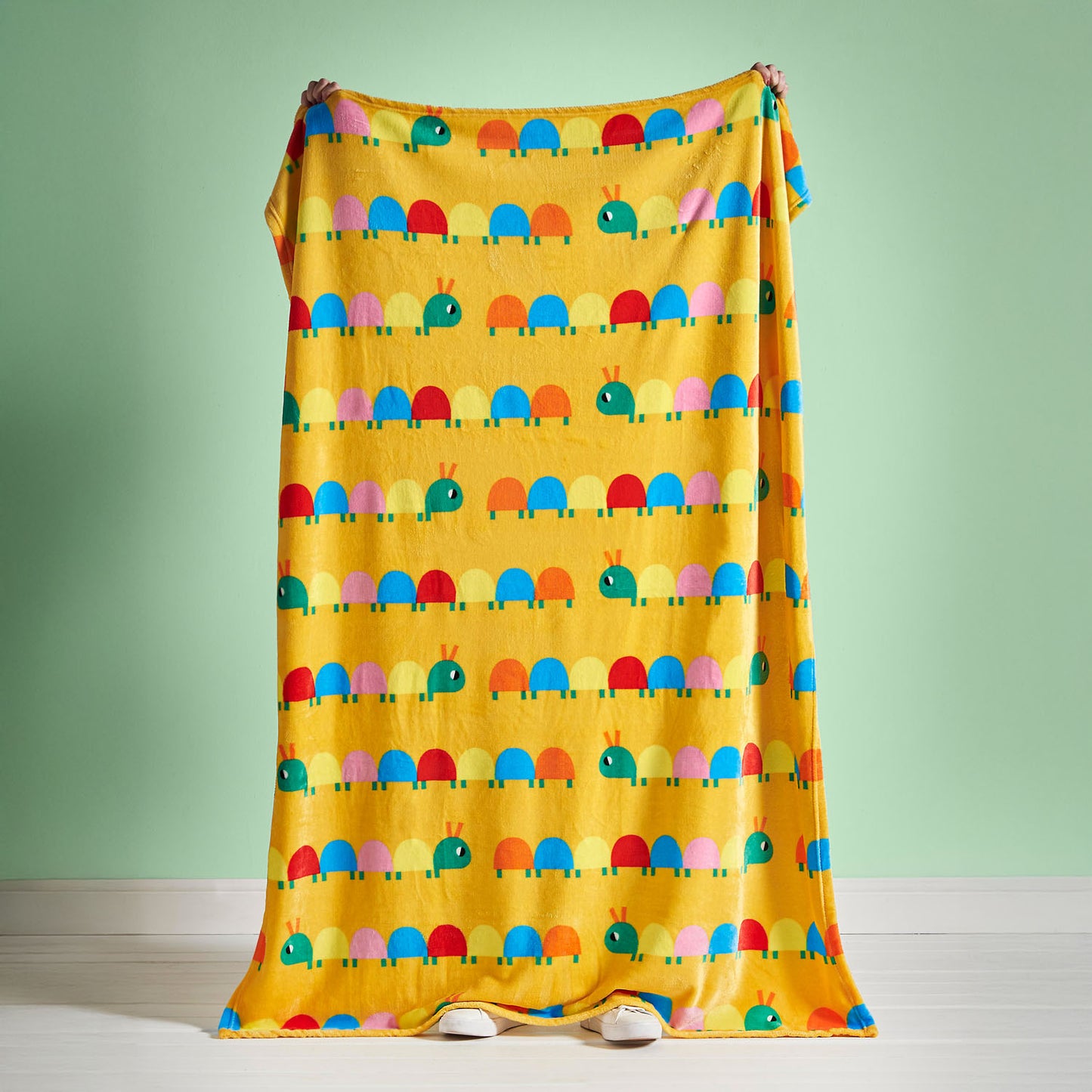 Catherine Lansfield Curious Caterpillar Cosy Fleece Blanket Throw