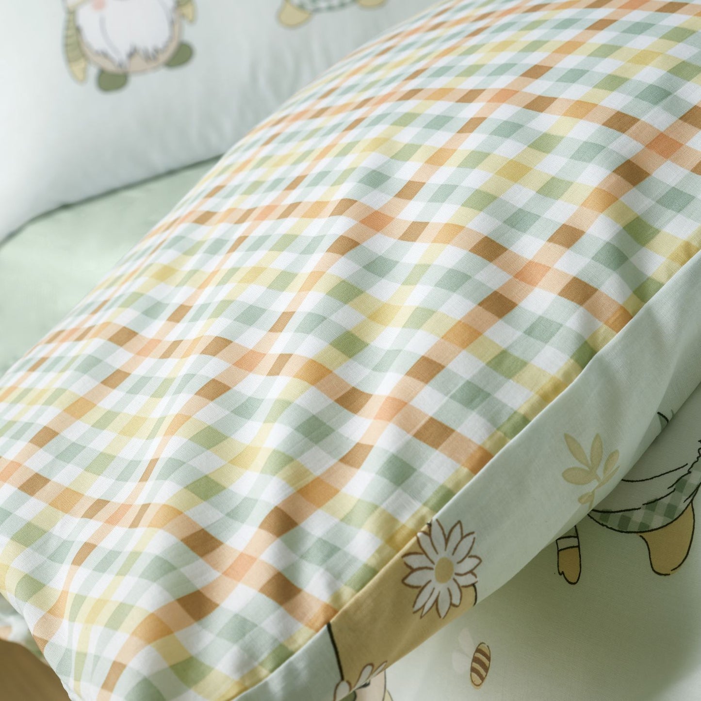 Catherine Lansfield Spring Gonks Mint Green Reversible Duvet Set