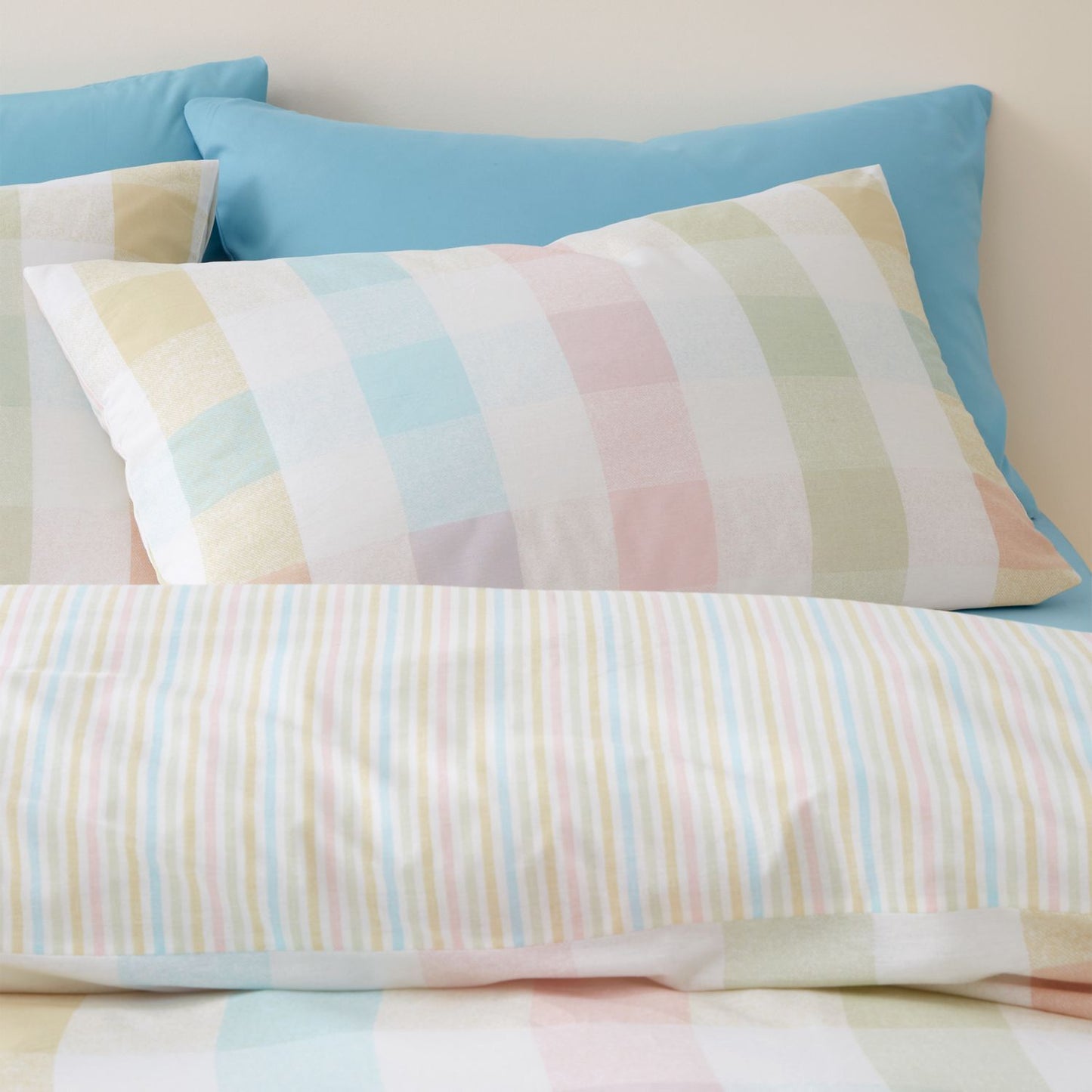 Catherine Lansfield Pastel Spring Check Reversible Duvet Set