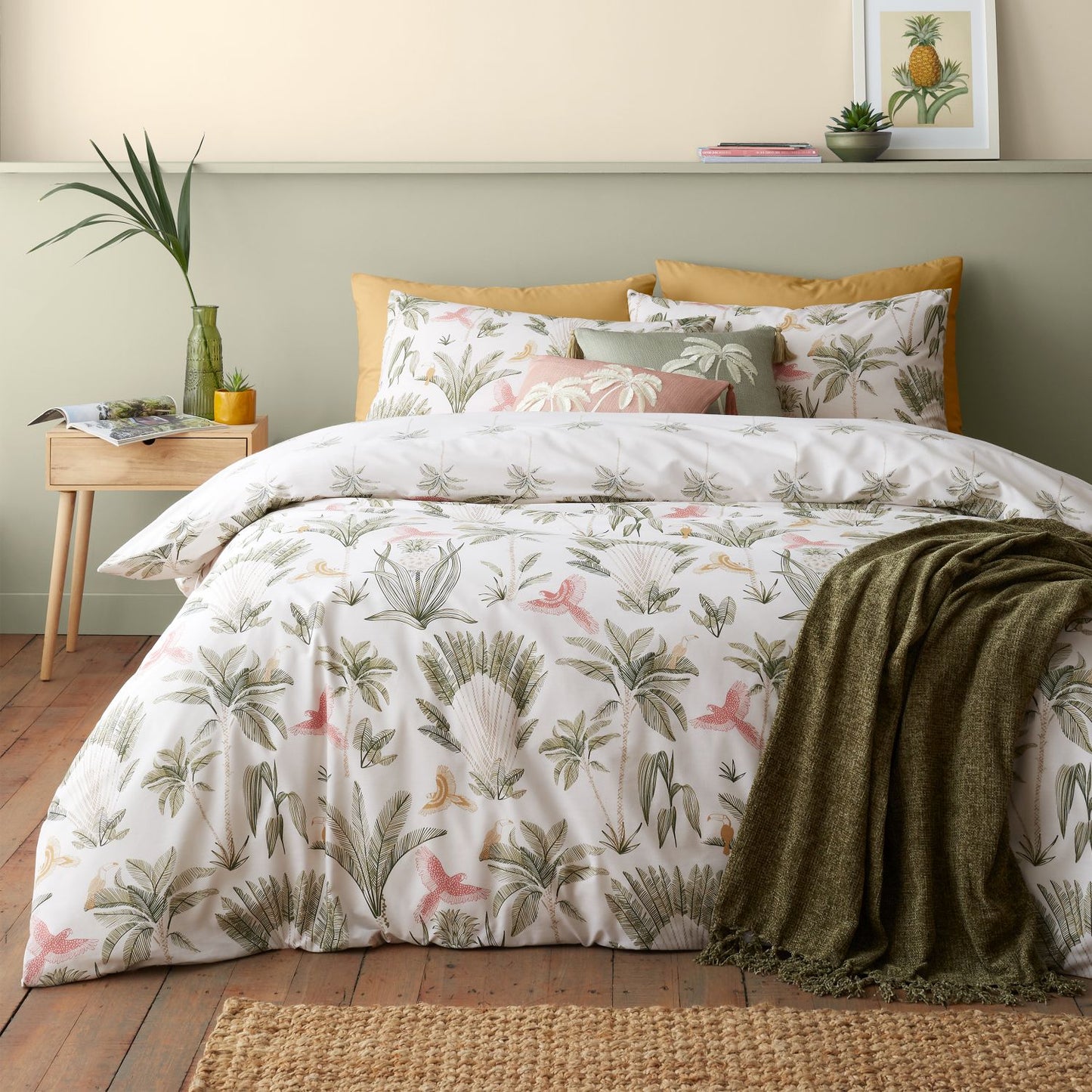 Catherine Lansfield Natural Paradiso Palm Reversible Duvet Set