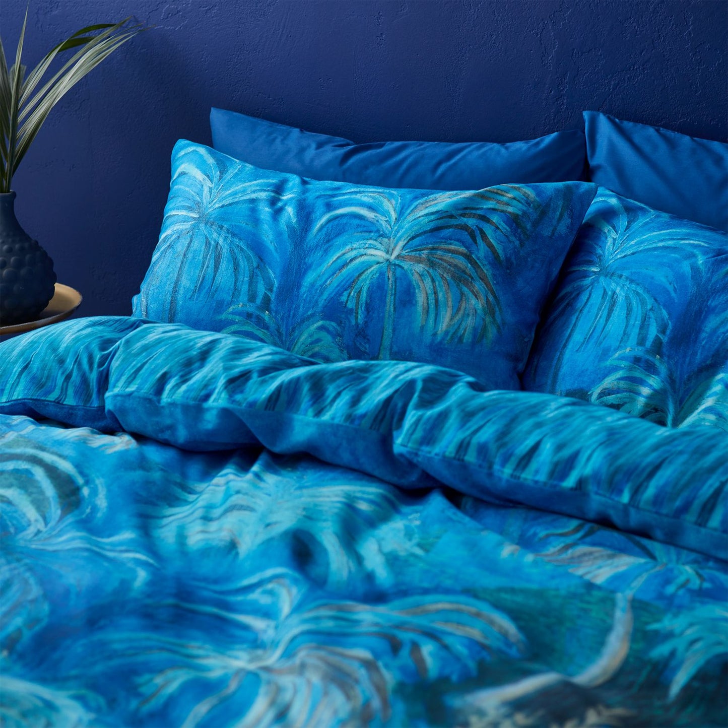 Matthew Williamson Blue Midnight Palms 200TC Cotton Sateen Duvet Set
