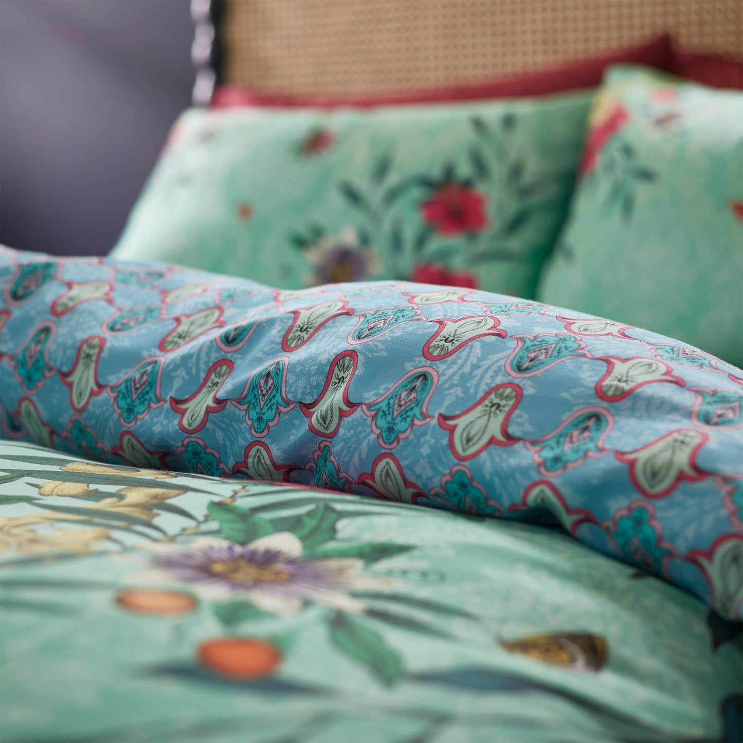 Matthew Williamson Green Paradise Parrot 200TC Sateen Duvet Set