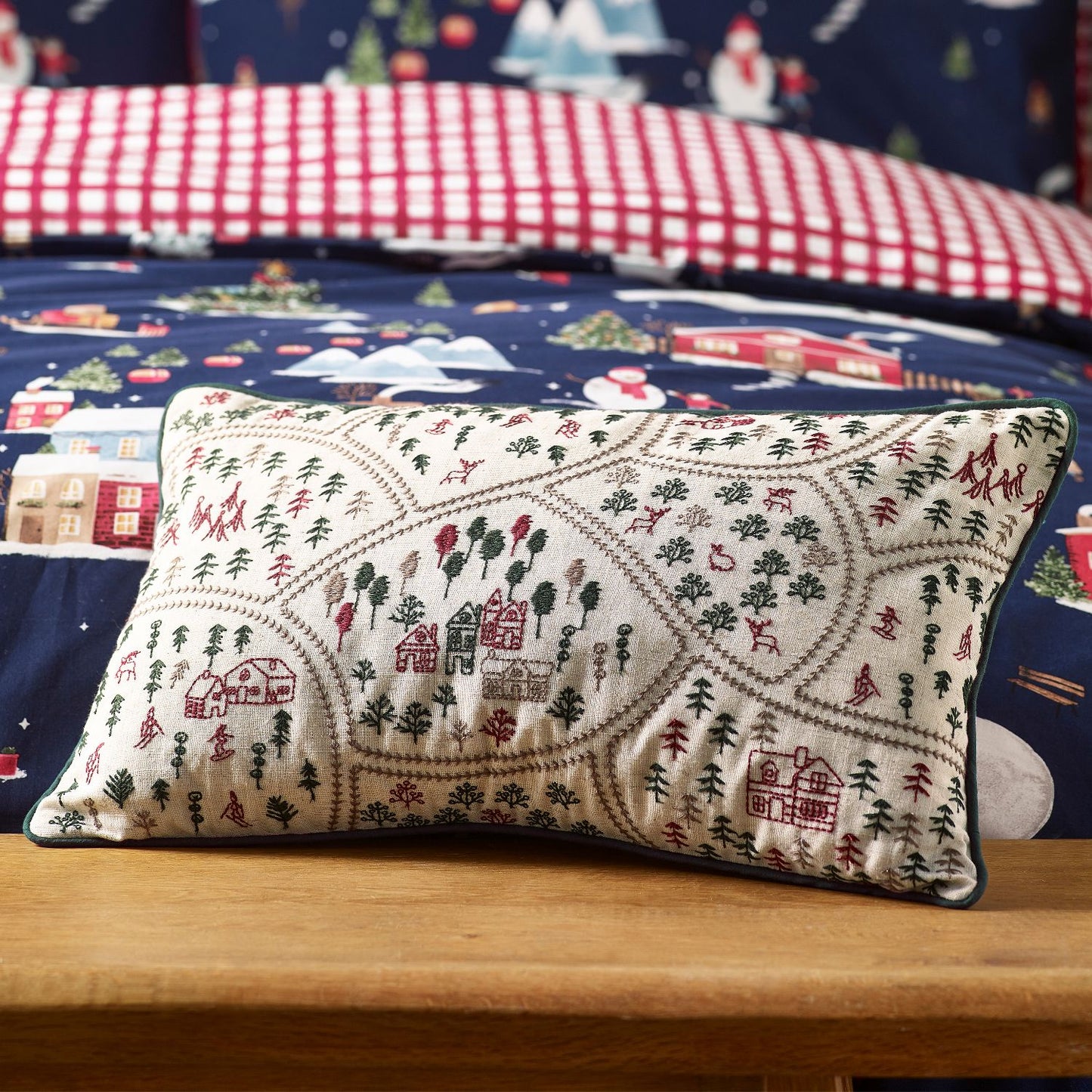 Catherine Lansfield Christmas Ski Village Embroidered Cushion