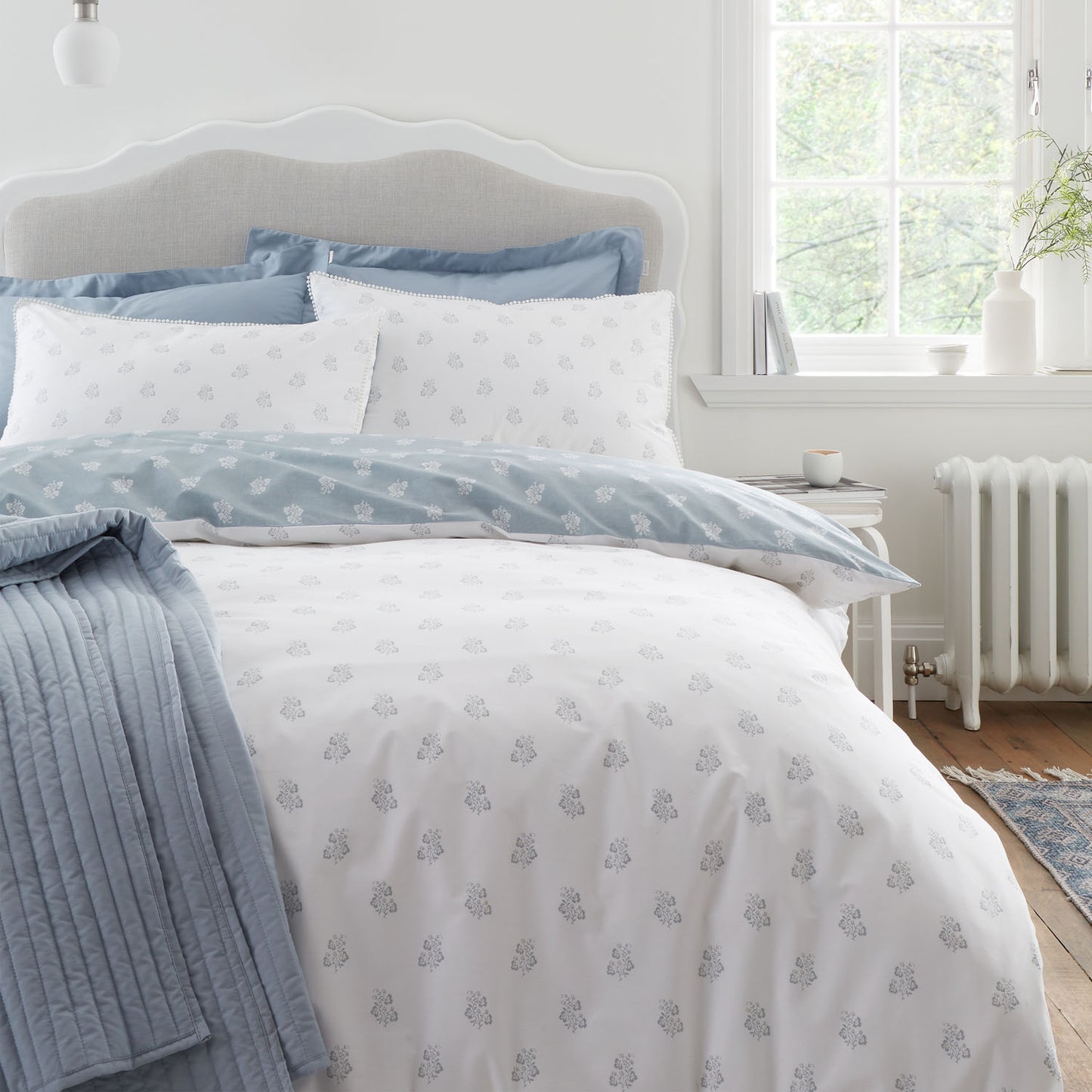 Bianca Esme Floral White 200TC Cotton Reversible Duvet Set