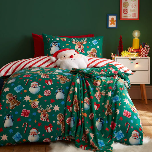 Catherine Lansfield Christmas Icons Green So Soft Reversible Duvet Set