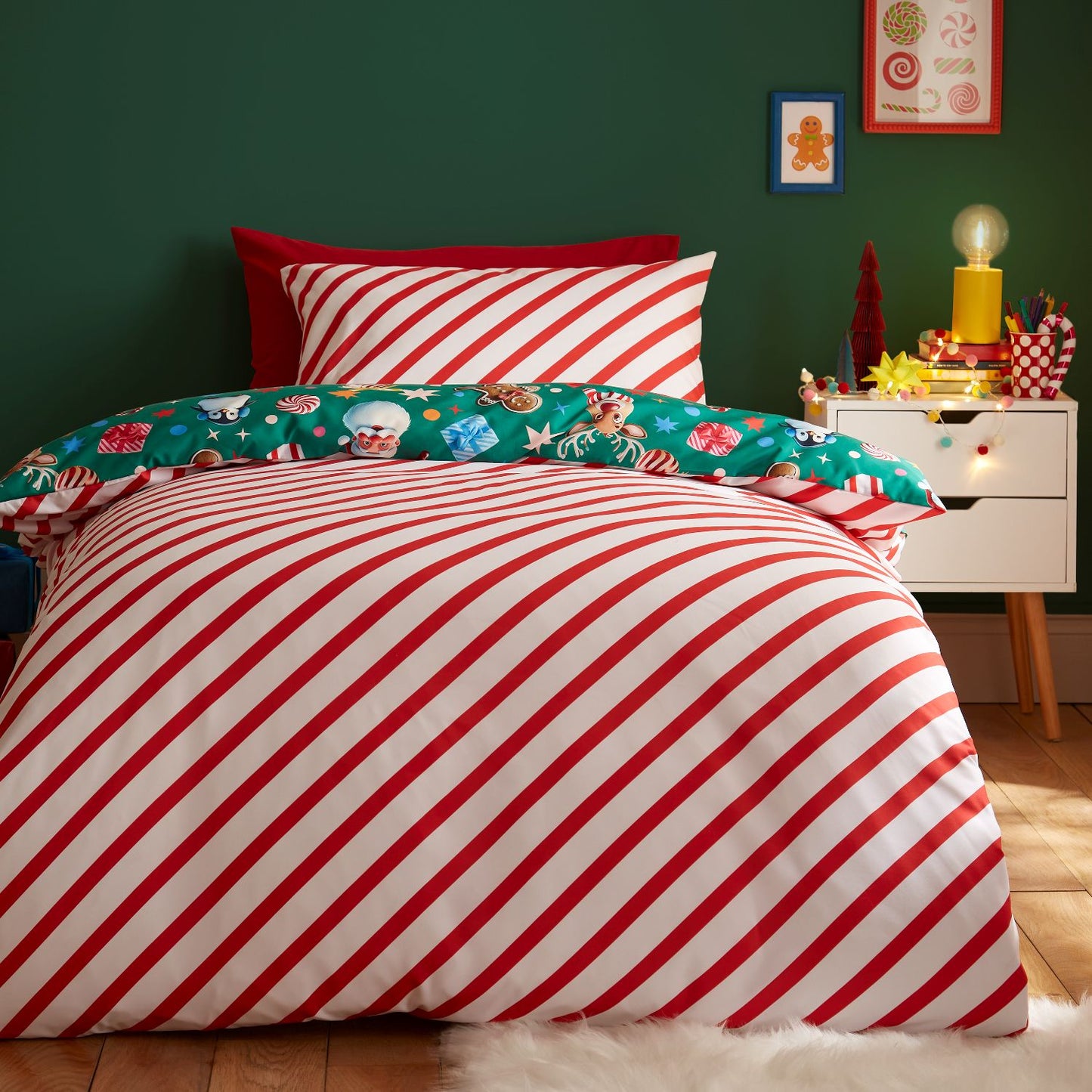 Catherine Lansfield Christmas Icons Green So Soft Reversible Duvet Set