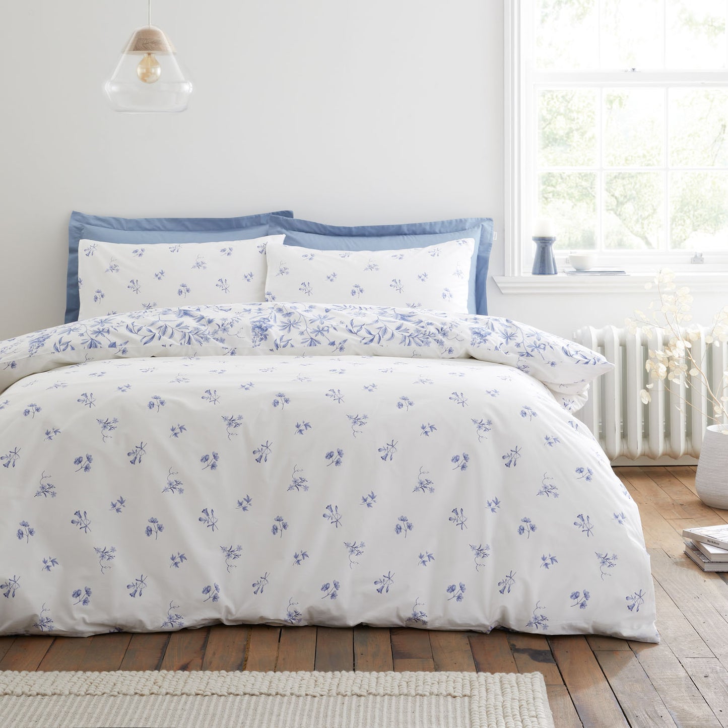 Bianca Thea Floral Blue 200 Thread Count Cotton Reversible Duvet Set