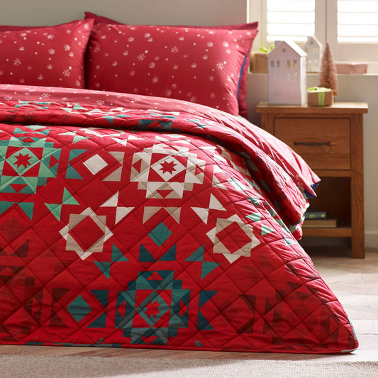 Catherine Lansfield Christmas Patchwork Red Quilted Bedspread