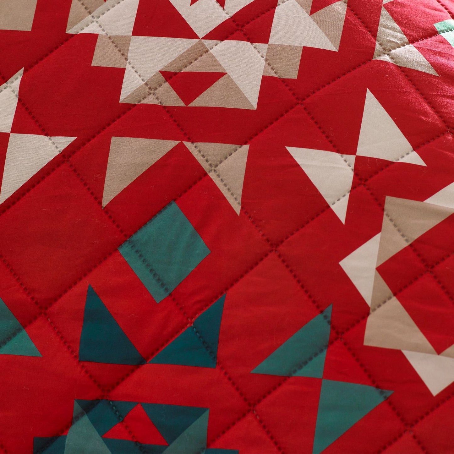 Catherine Lansfield Christmas Patchwork Red Quilted Bedspread
