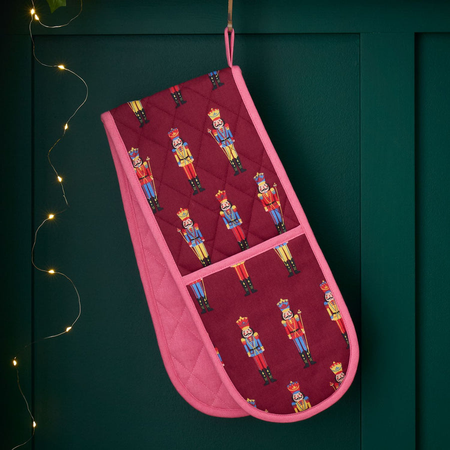 Catherine Lansfield Christmas Nutcracker Plum Cotton Double Oven Glove