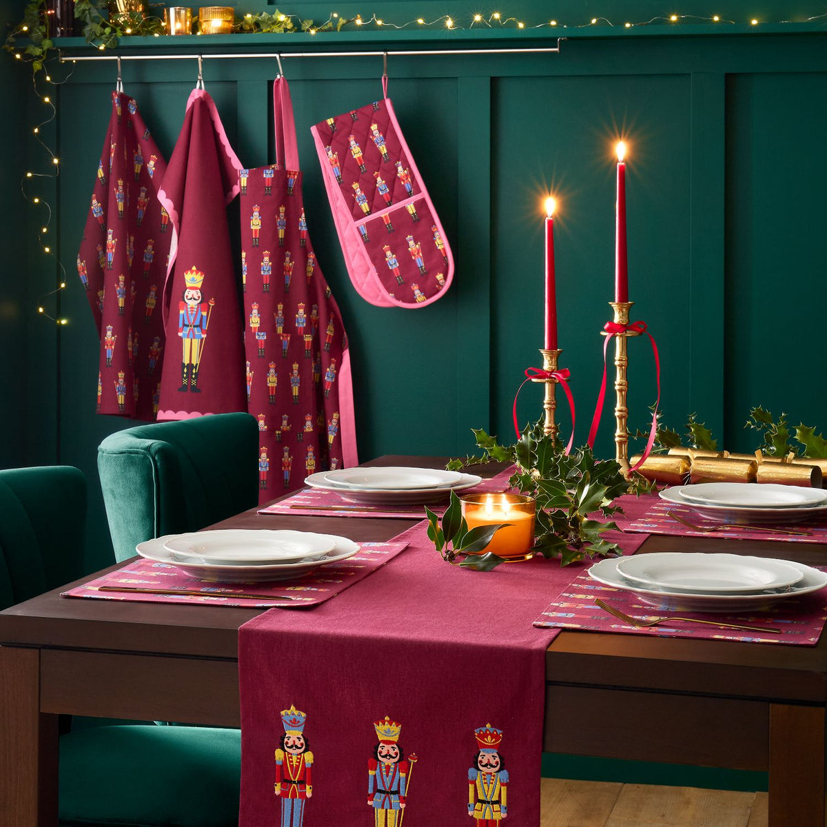 Catherine Lansfield Christmas Nutcracker Plum Cotton Placemat 4 Pack