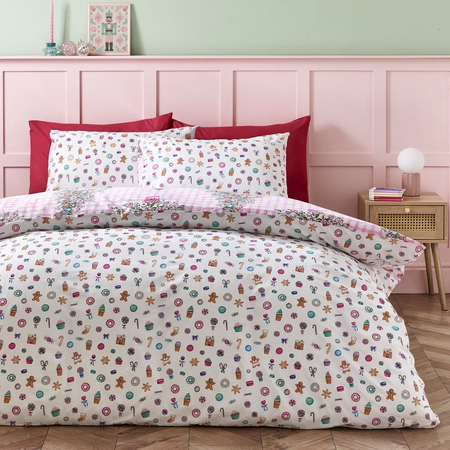 Catherine Lansfield Christmas Sweets and Treats Reversible Duvet Set