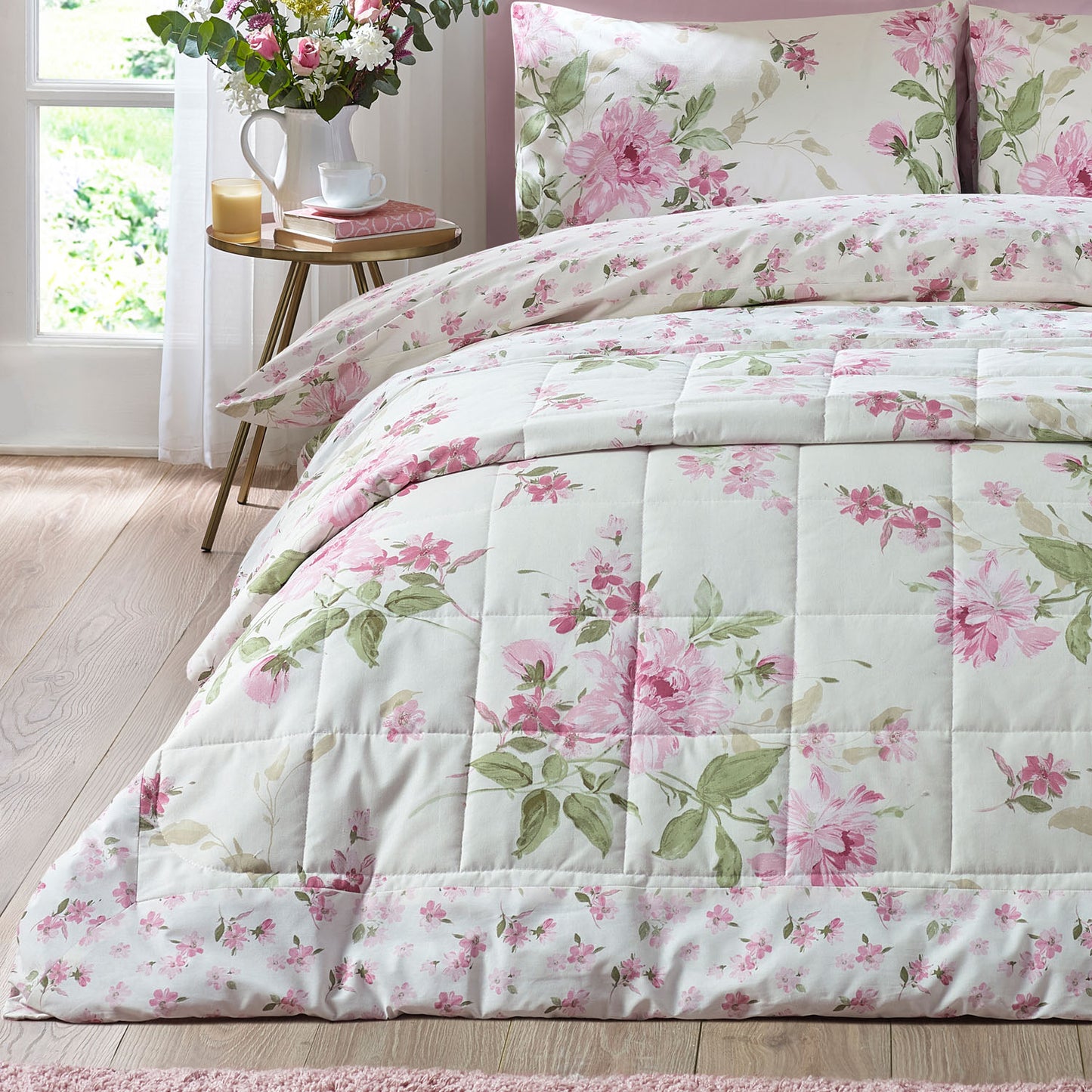 Catherine Lansfield Avebury Cream Floral Reversible Quilted Bedspread